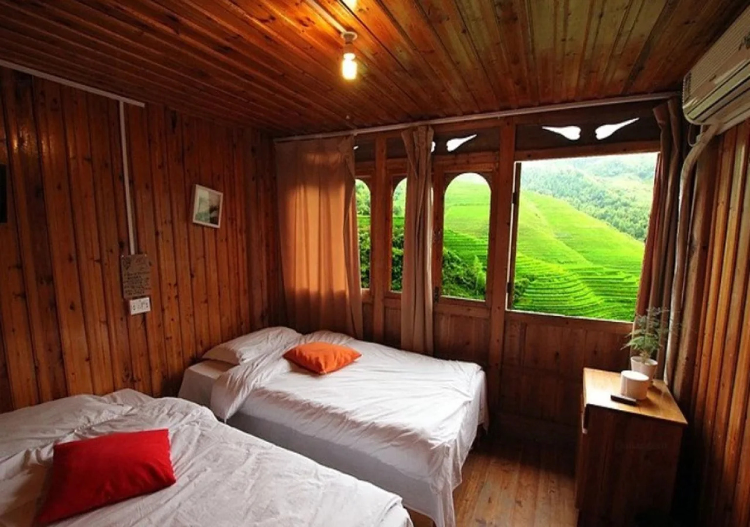 Dragon's Den Hostel in Rice Terraces