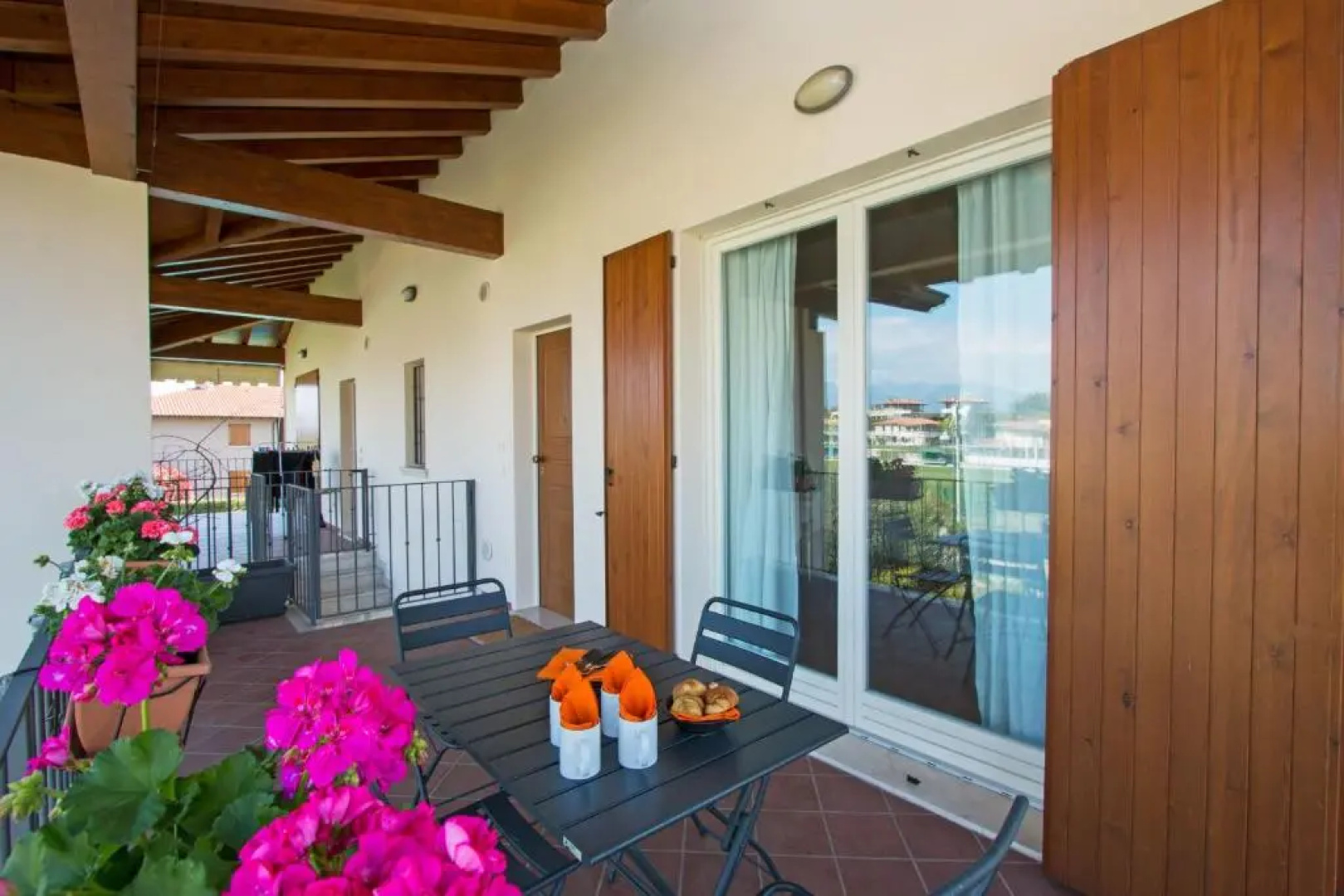 Il Giardino 1 Apartment by Wonderful Italy