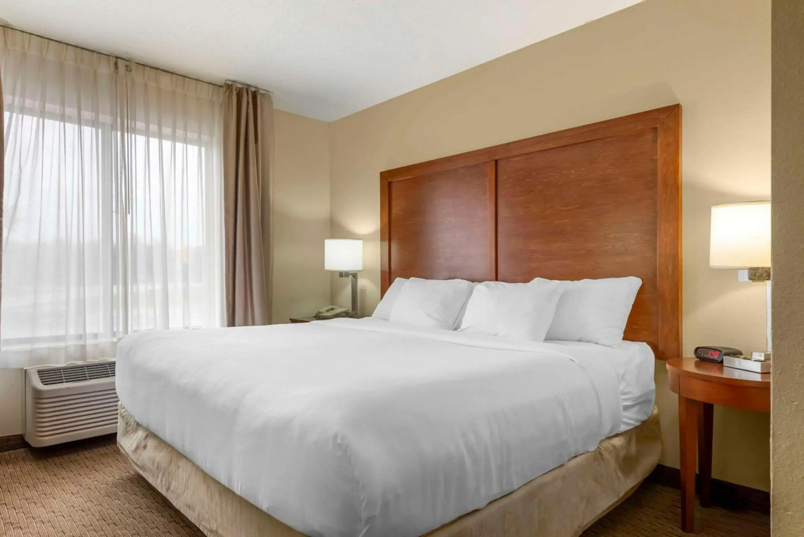 Comfort Inn & Suites