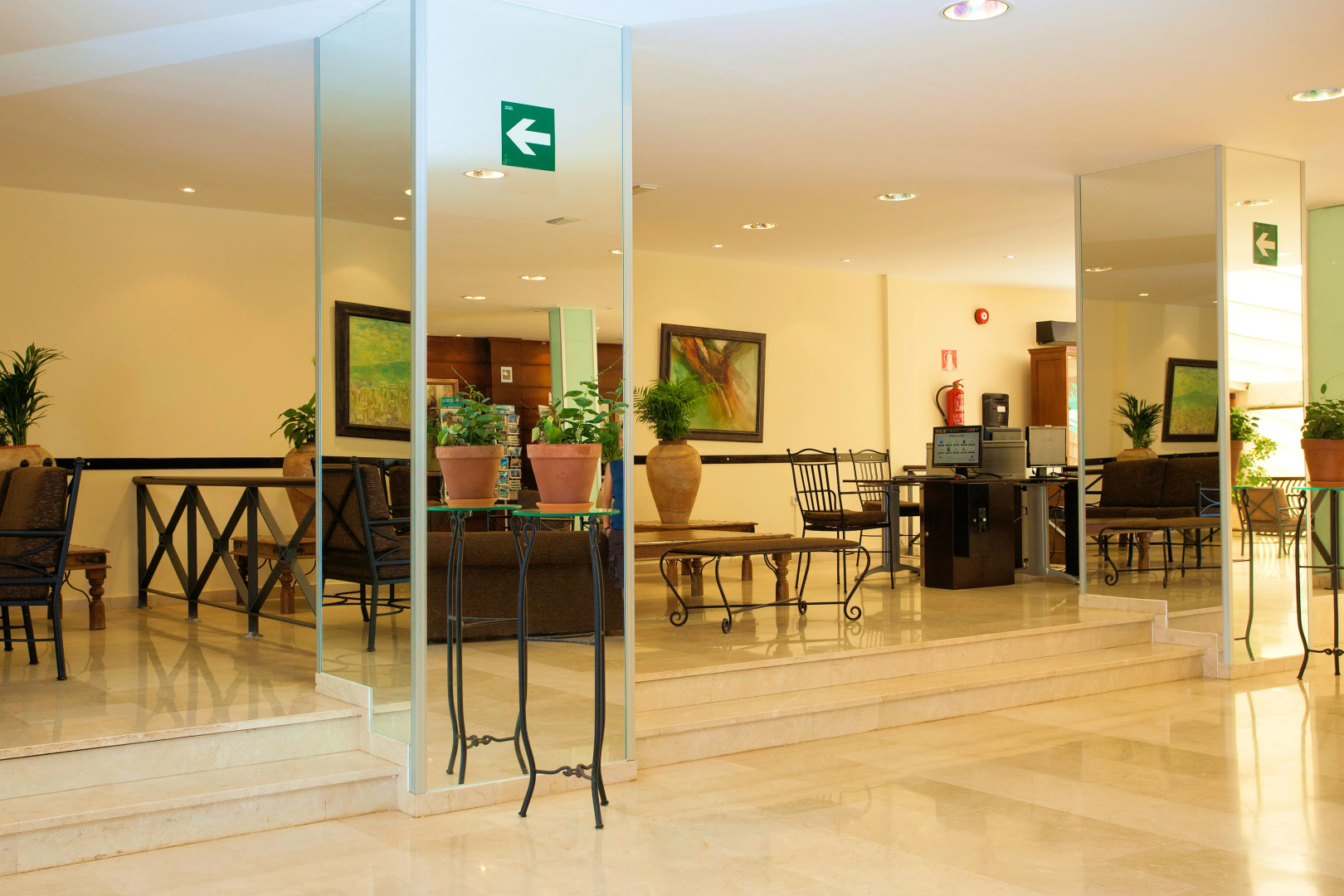 SBH Royal Monica