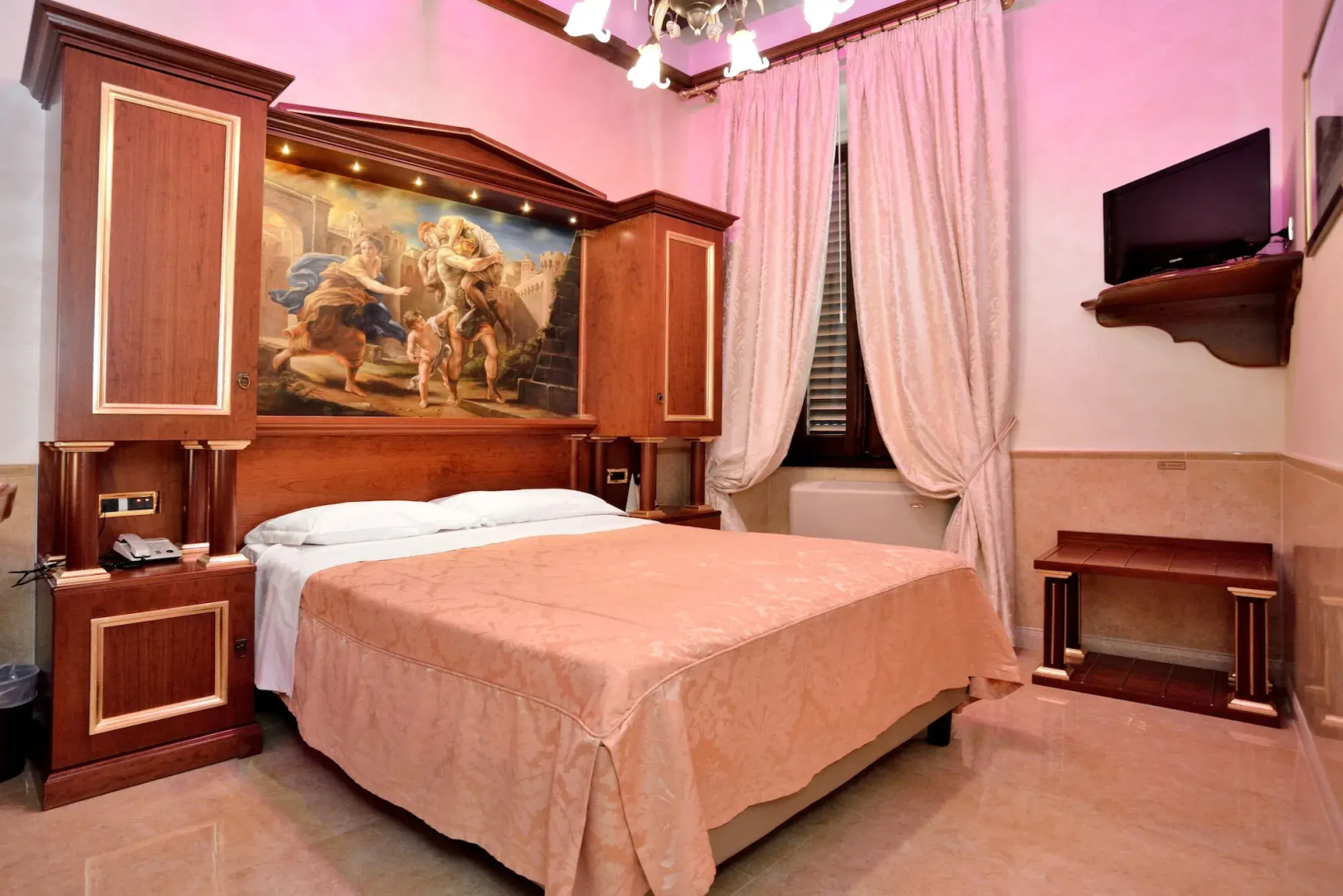 Hotel Pantheon