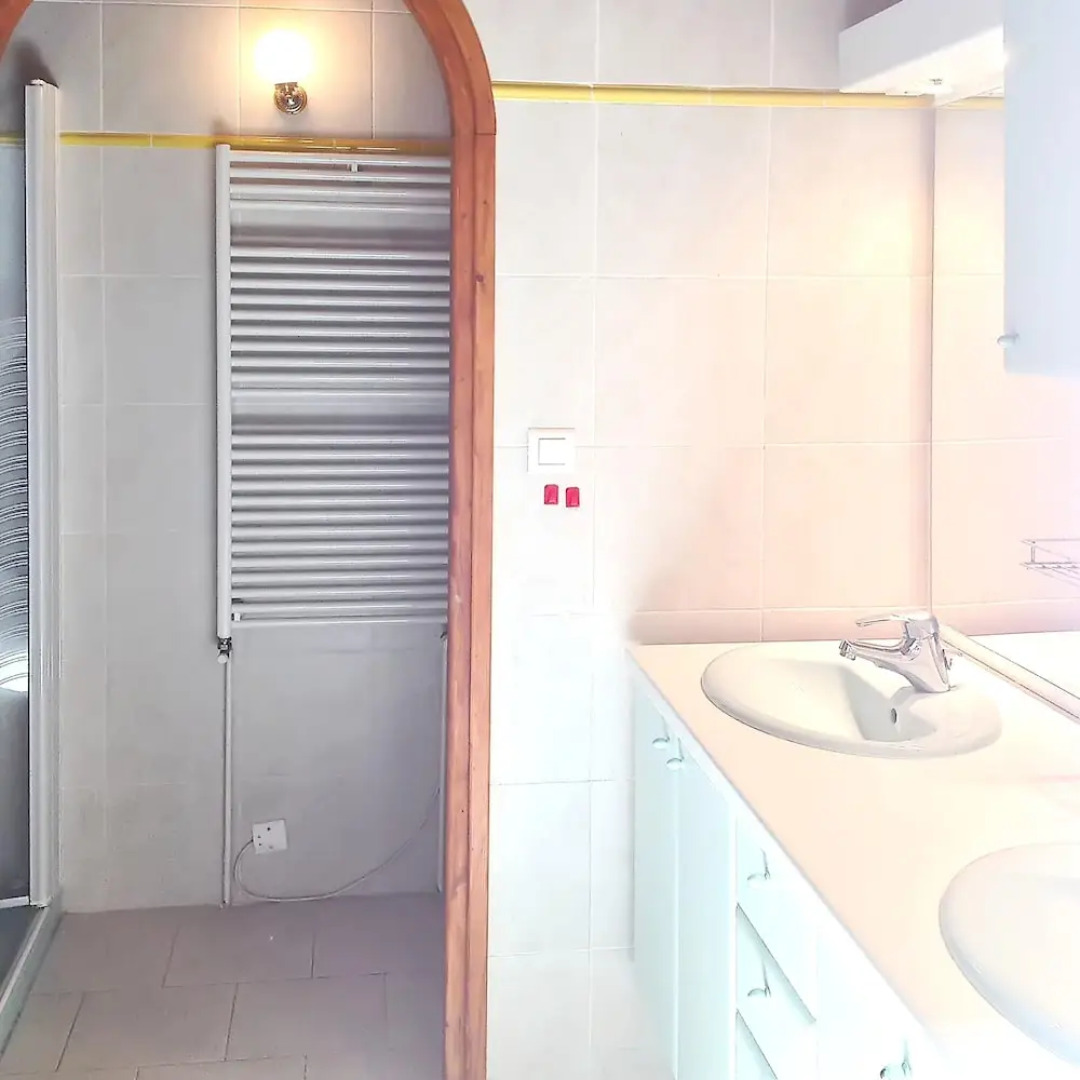 Apartment With 2 Bedrooms in Marseillan, With Wonderful City View, Poo