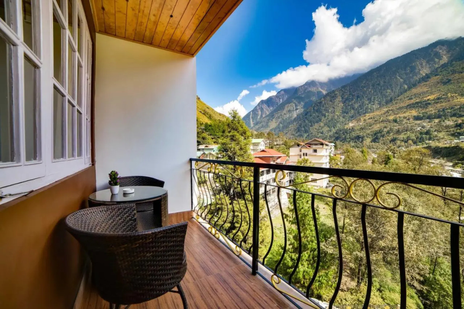 Summit Khangri Karpo Retreat & Spa, Lachung