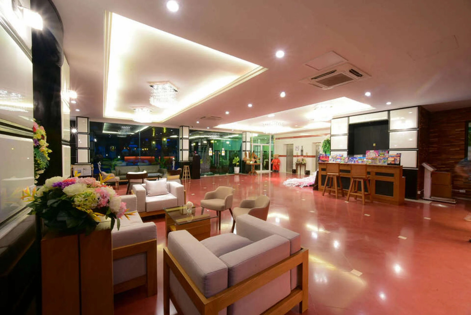 R-Mar Resort and Spa