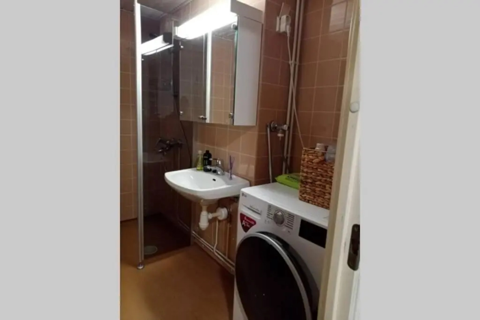 kolmio lähellä keskustaa