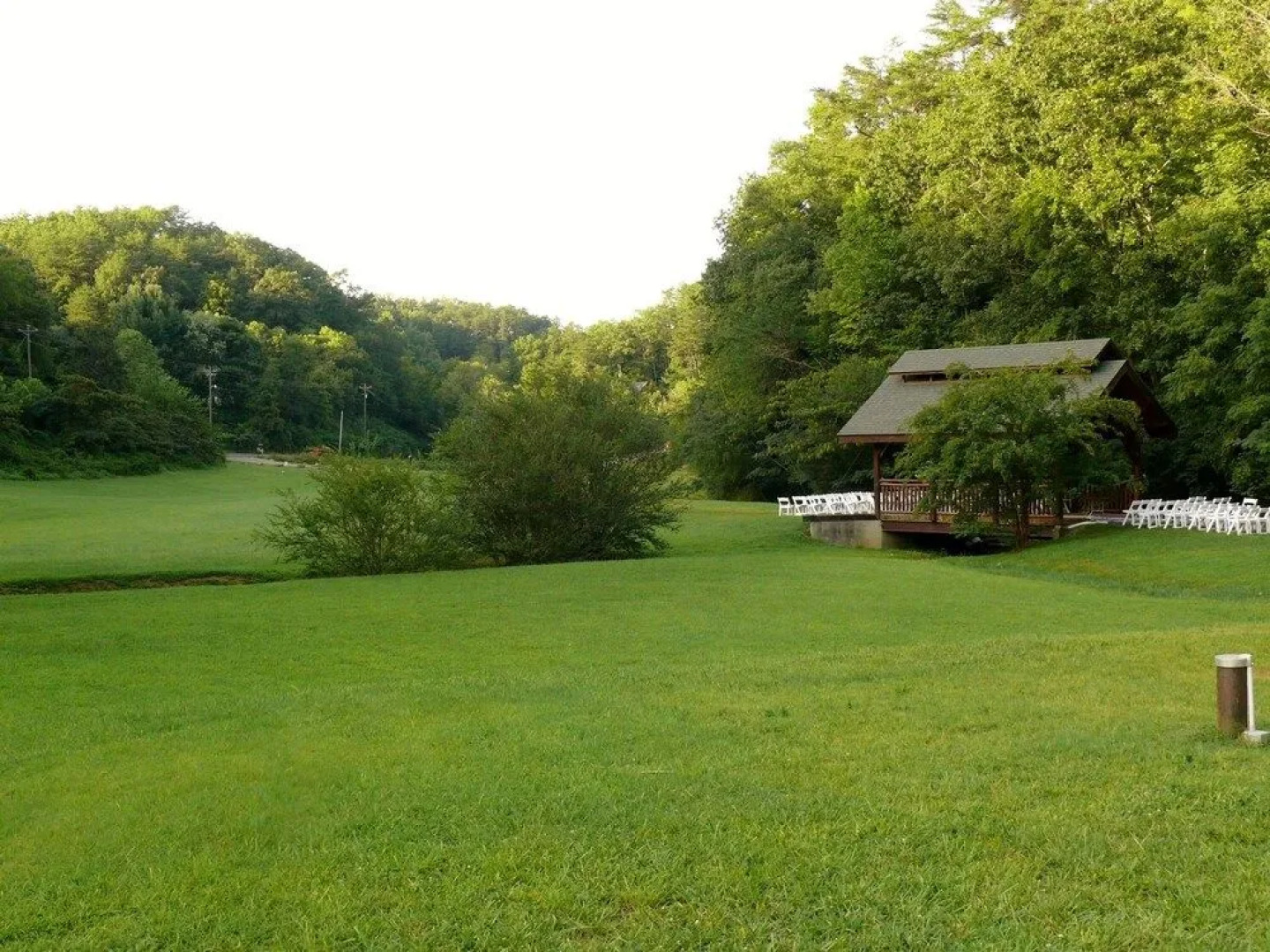 Enchanted Forest - 2 Br cabin by RedAwning