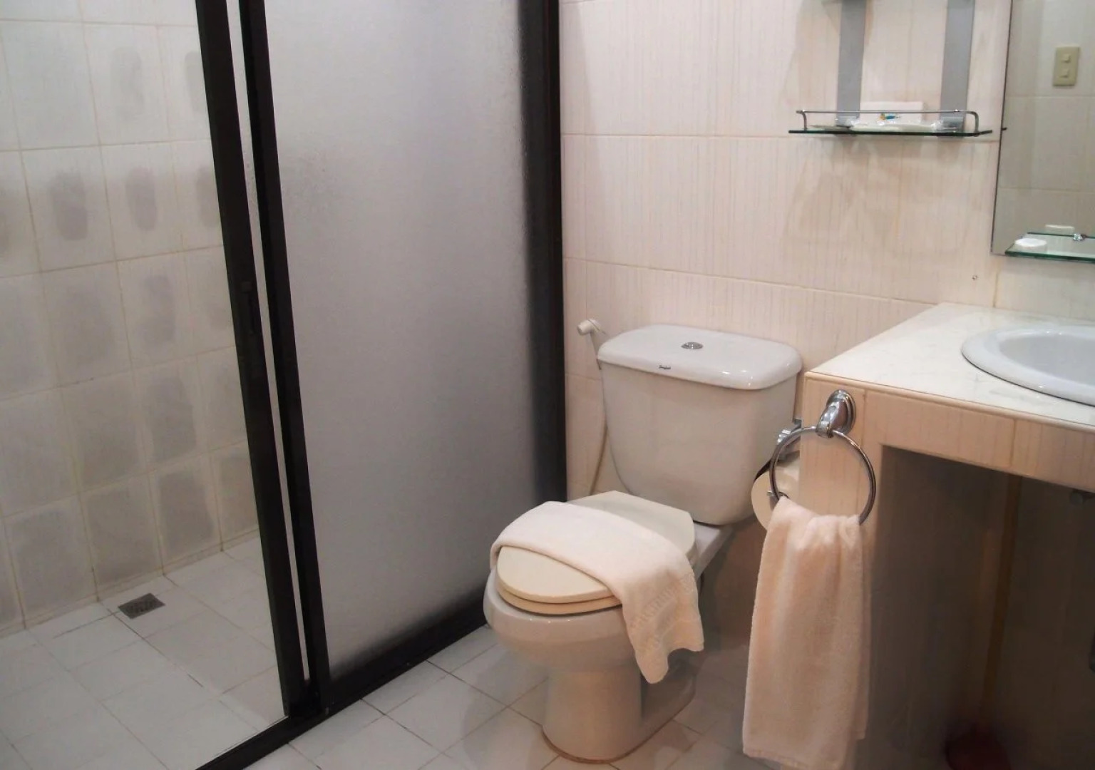 Anda White Beach Resort