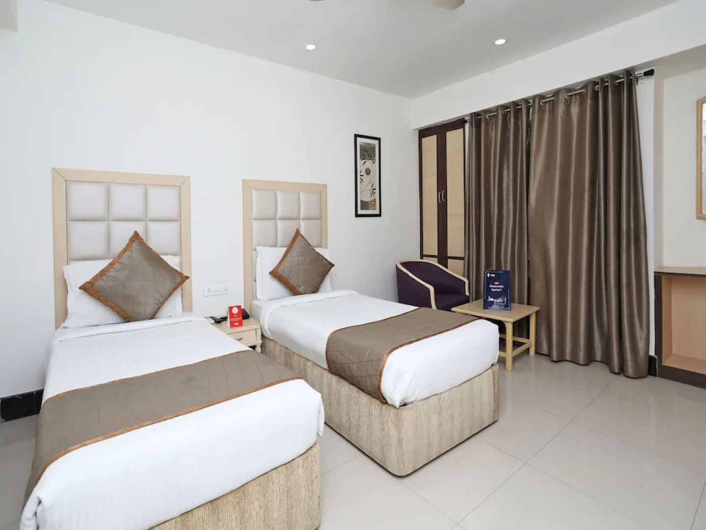 OYO 9769 Hotel Chanakya Inn