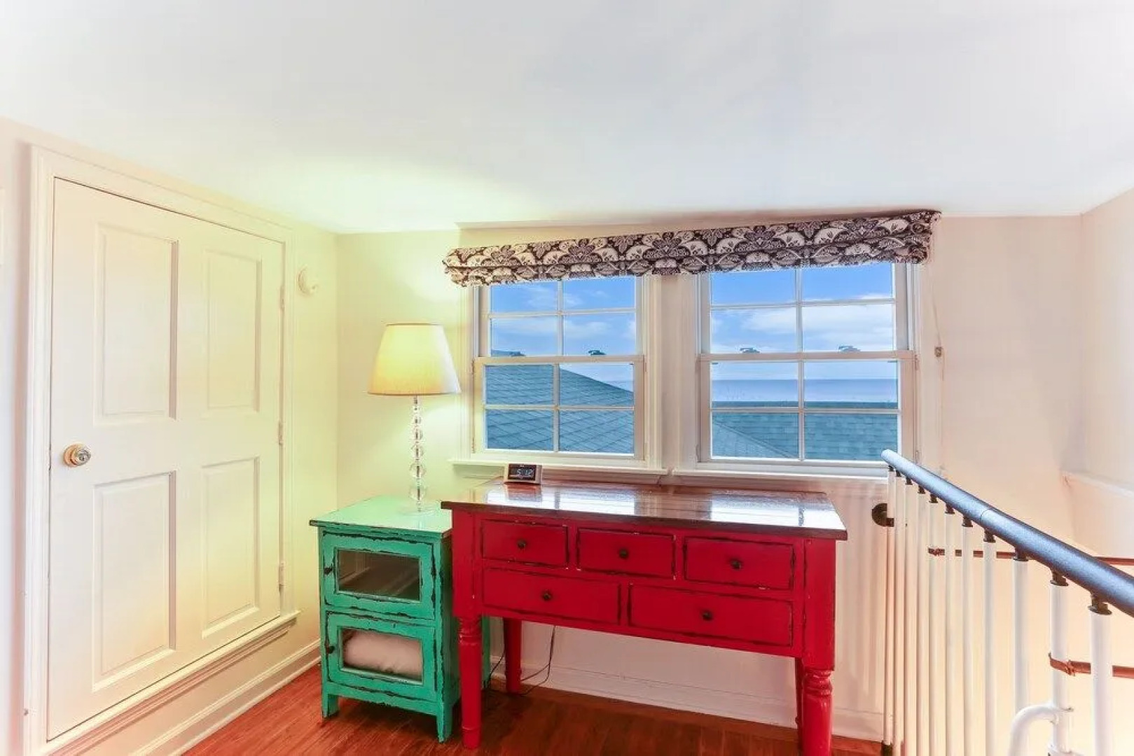 Ocean Ave Spacious Seaside Cottage by RedAwning