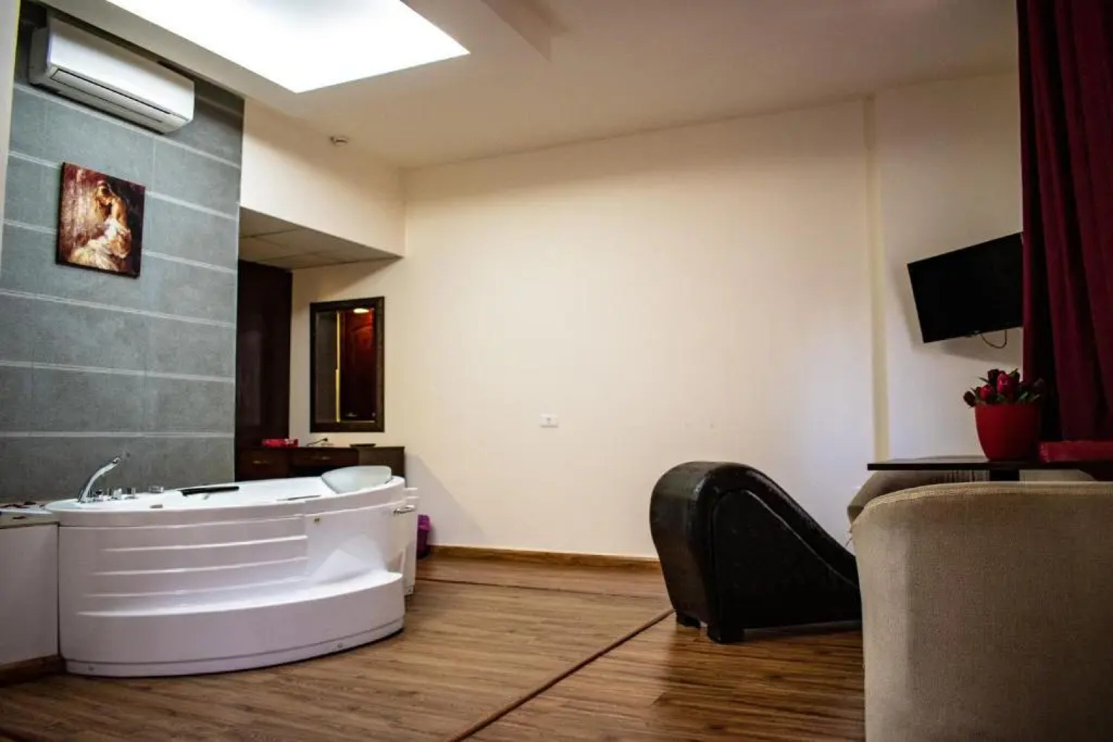 Al Murjan Palace Hotel