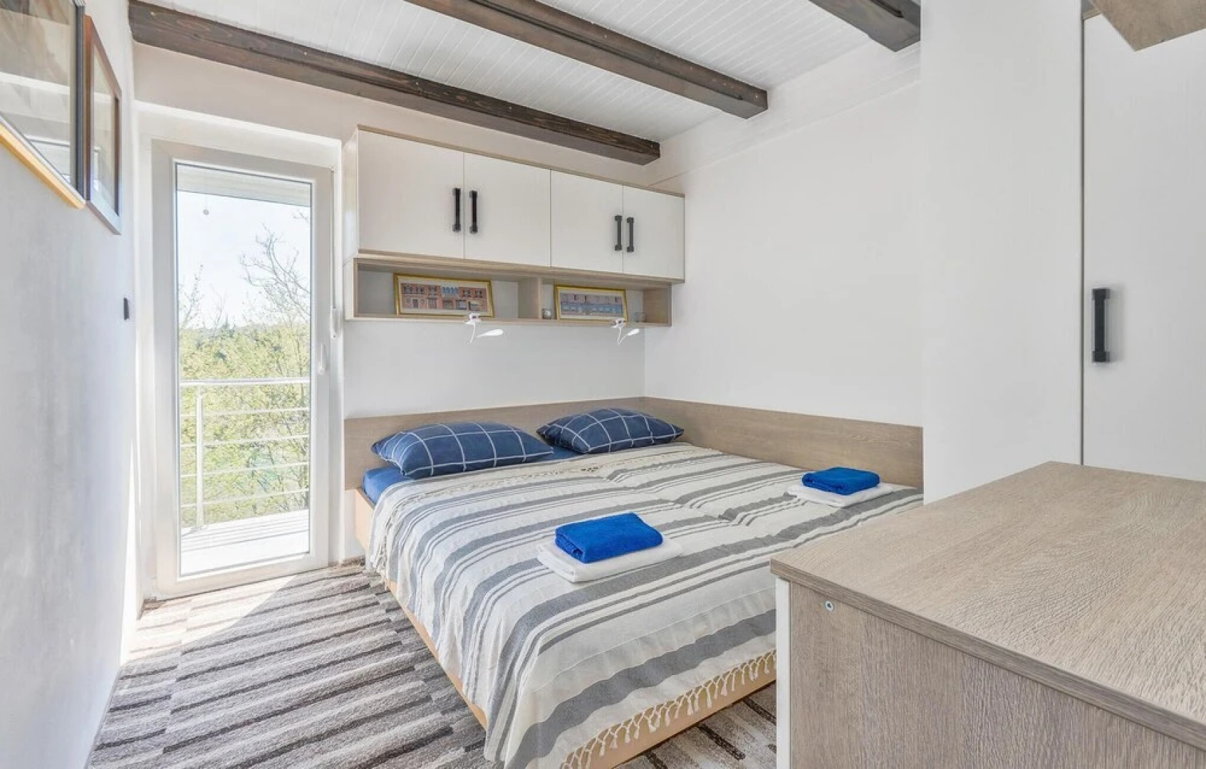Nice Home in Donji Zvecaj With 3 Bedrooms, Wifi and Outdoor Swimming Pool