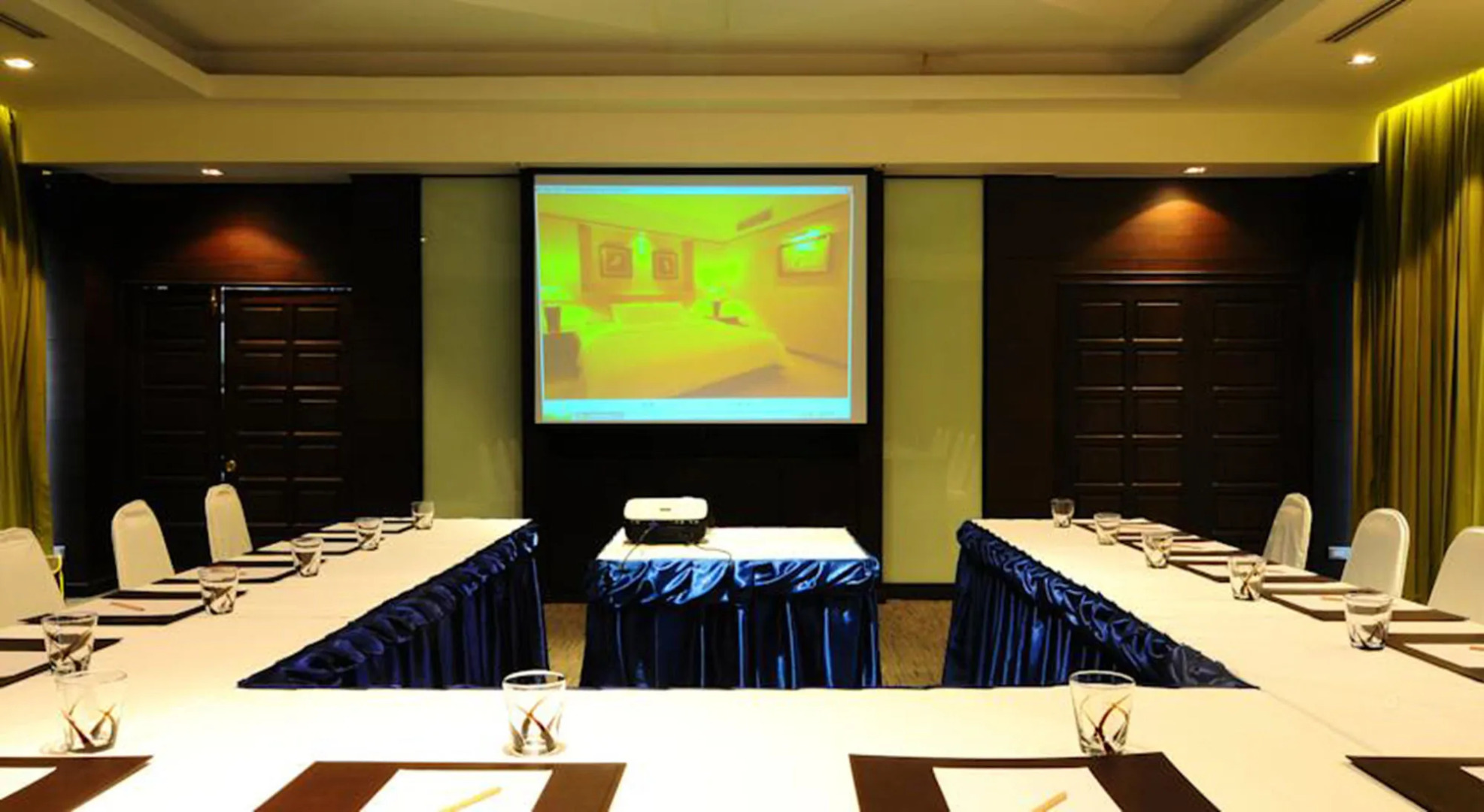 Pantip Suites Sathorn