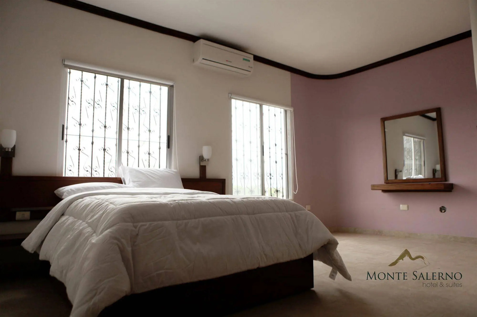 Monte Salerno Hotel & Suites