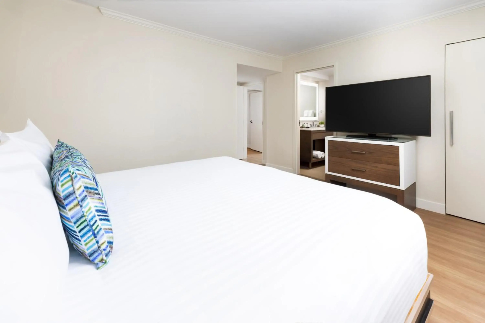 The Anza - A Calabasas Hotel