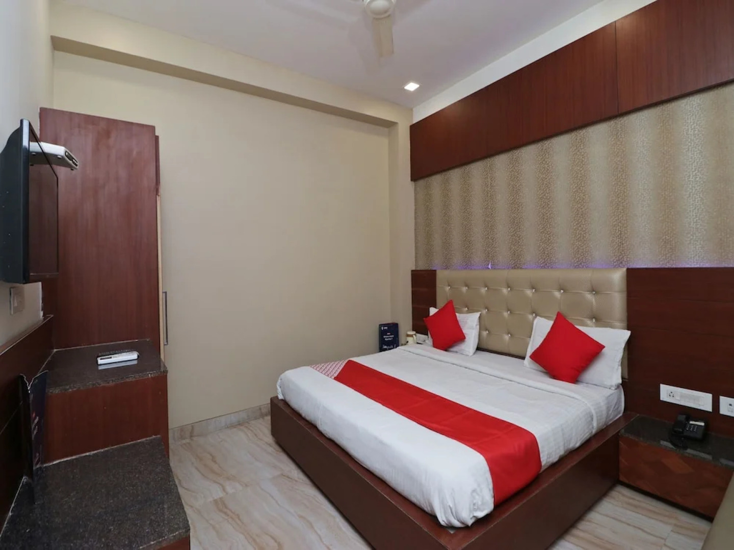 Capital O 2594 Hotel Kanchan Residency
