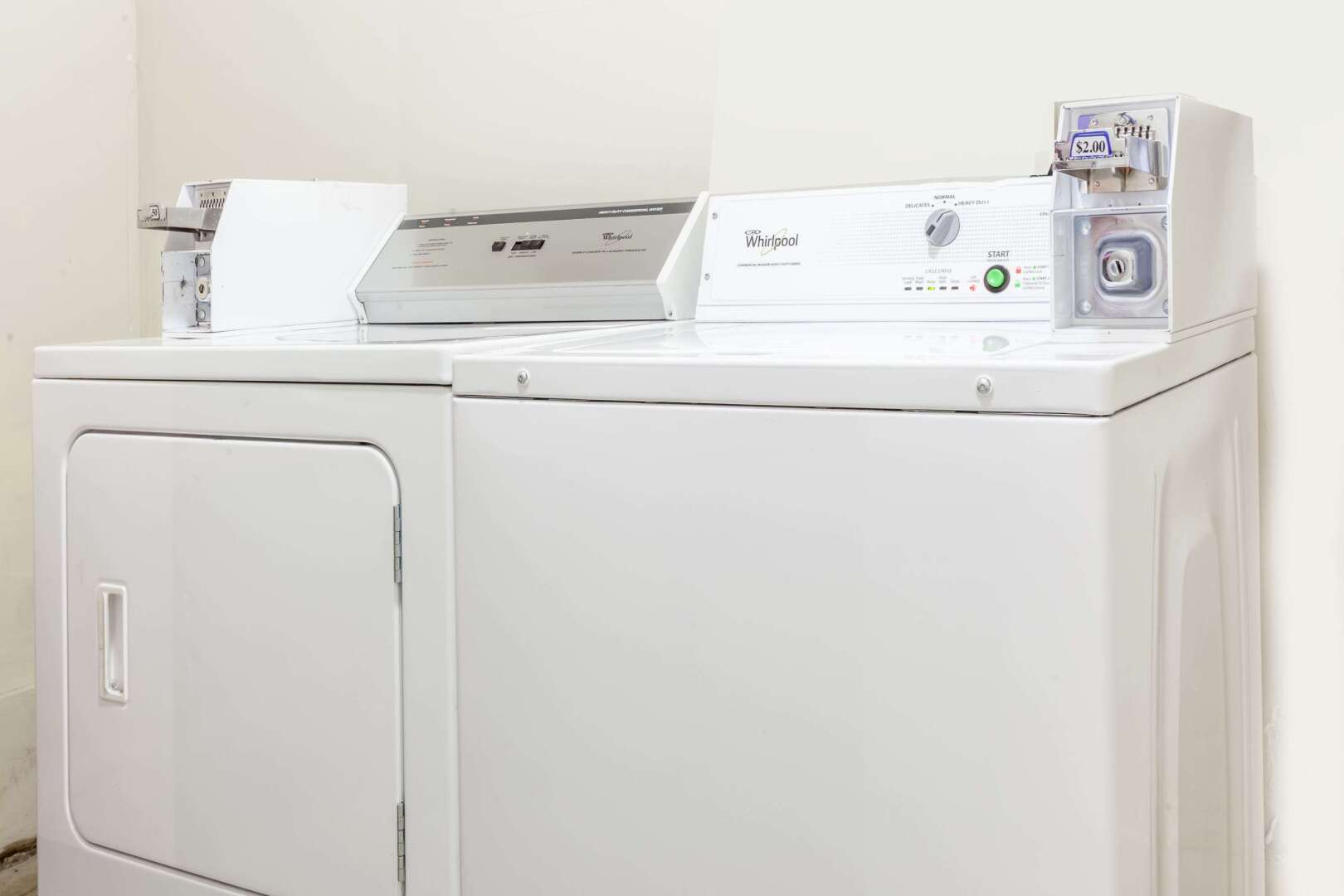 Days Inn by Wyndham Seymour