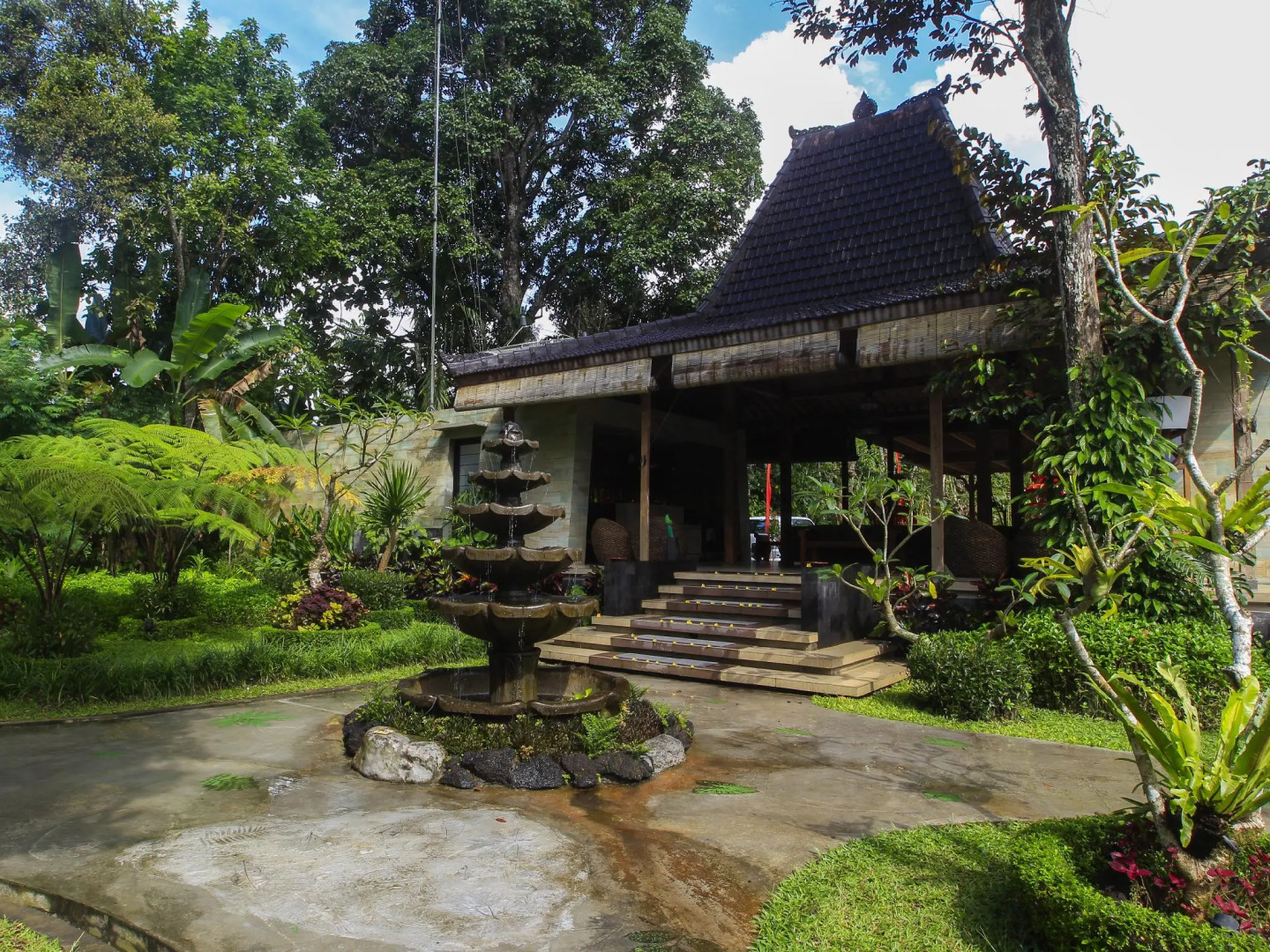 Senetan Villa and Spa Resort