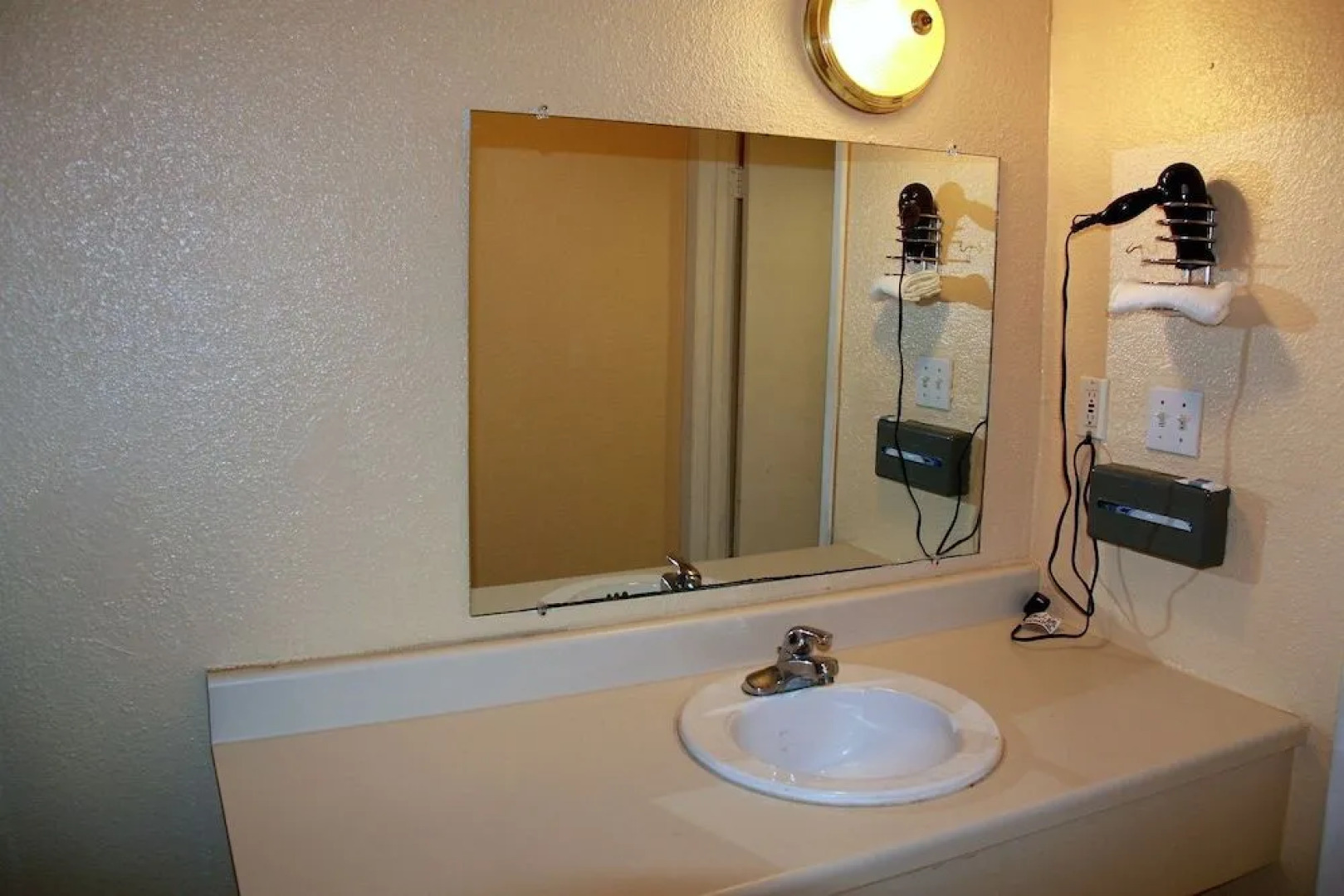 Wildflower Inn & RV Park