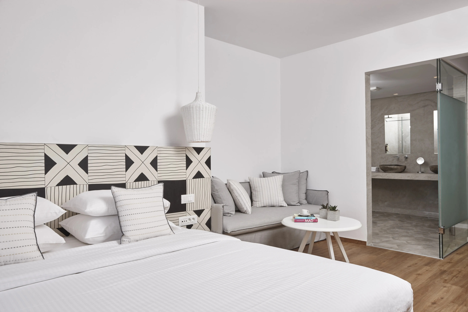 Kosmoplaz Beach Hotel