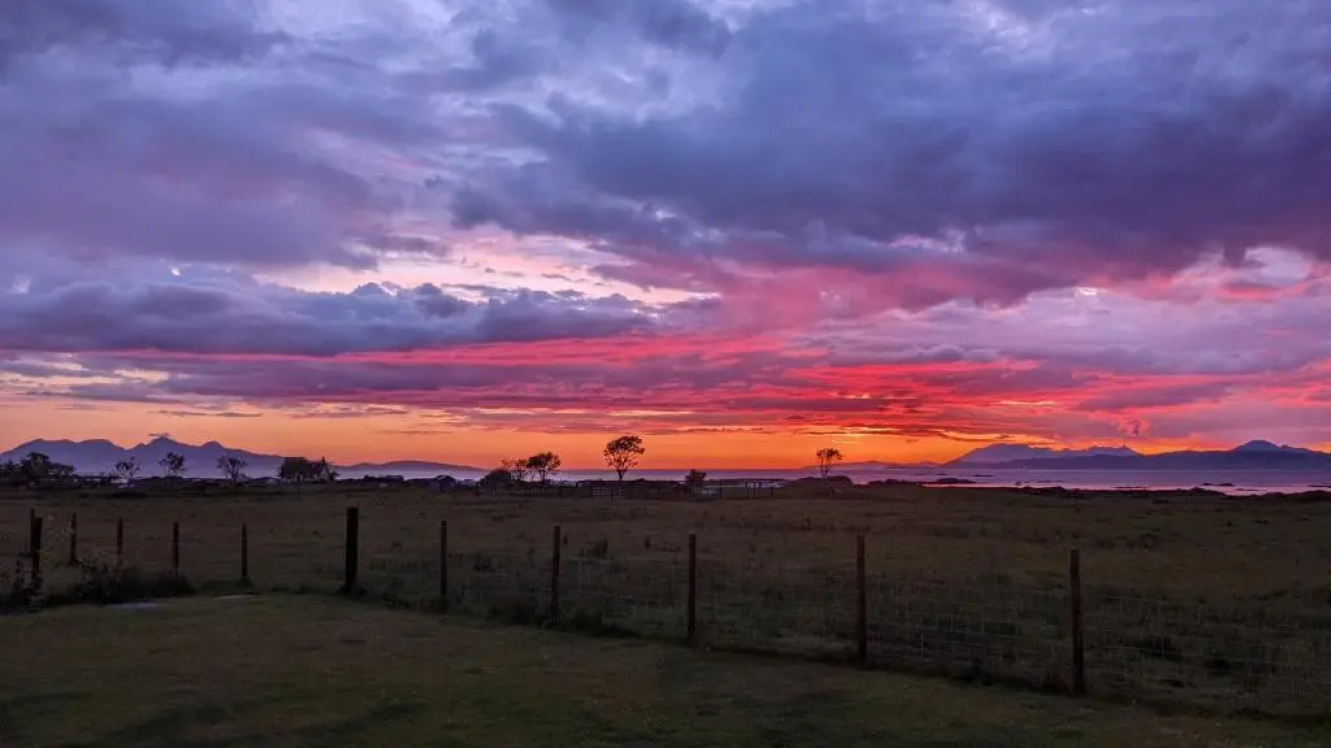 Litua Caravan with stunning sea views