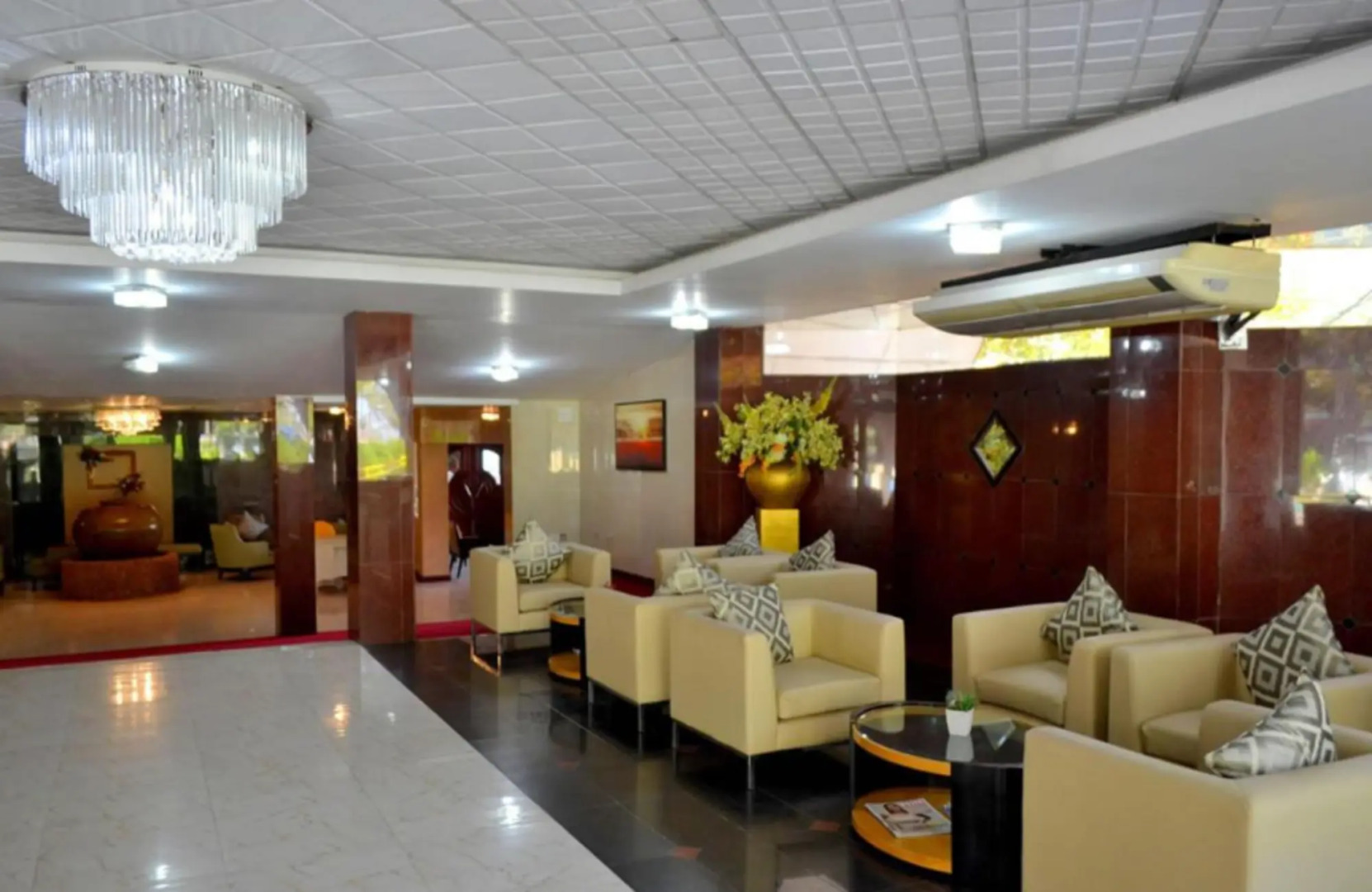 Good Wood Airport Hotel
