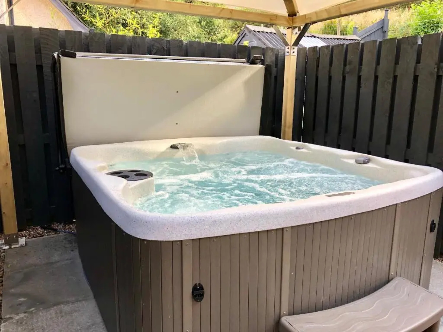 Bluebell Cottage with Hot Tub