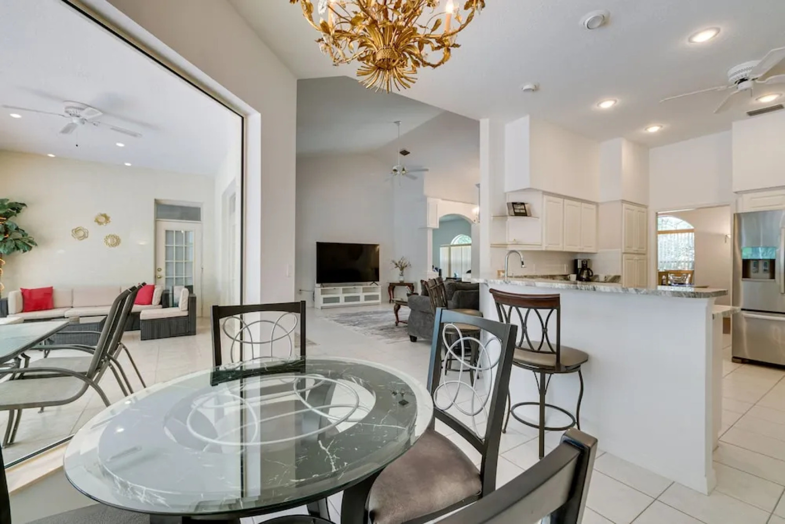 4 Mi to Rainbow Springs: Dunnellon Villa w/ Pool!