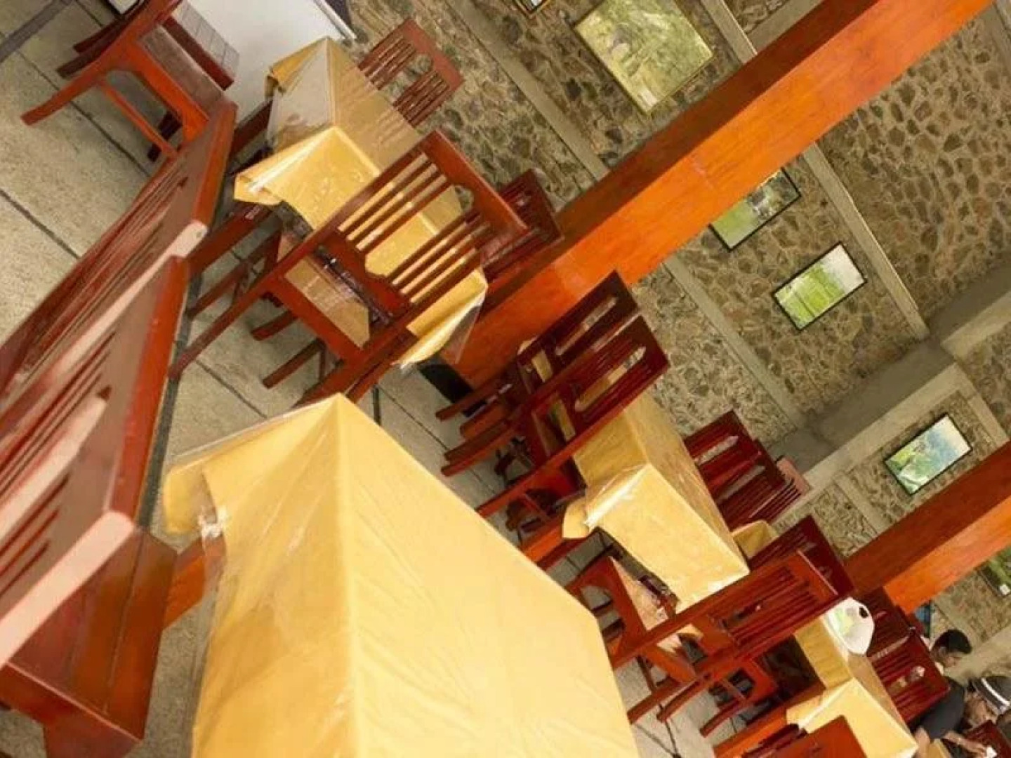 White House Holiday Inn