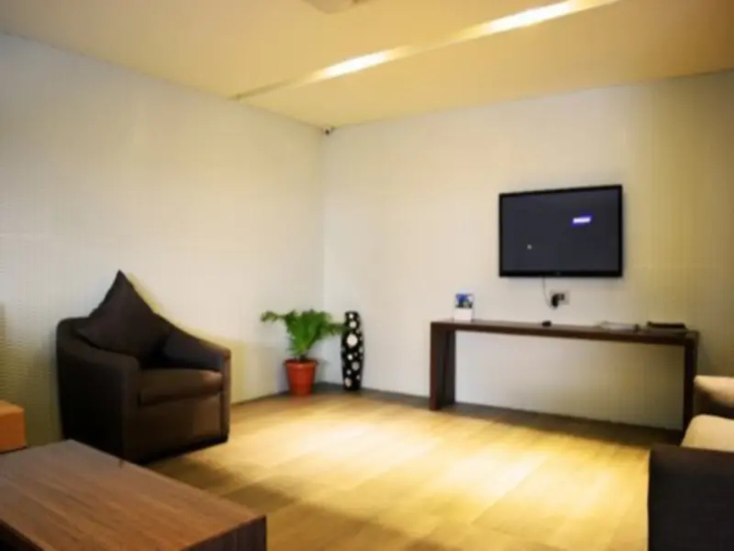 Milestone Hotel And Banquets