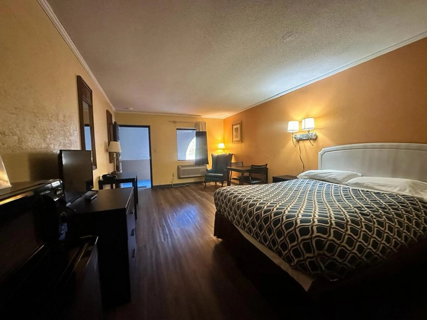 Loyalty Inn Rockingham