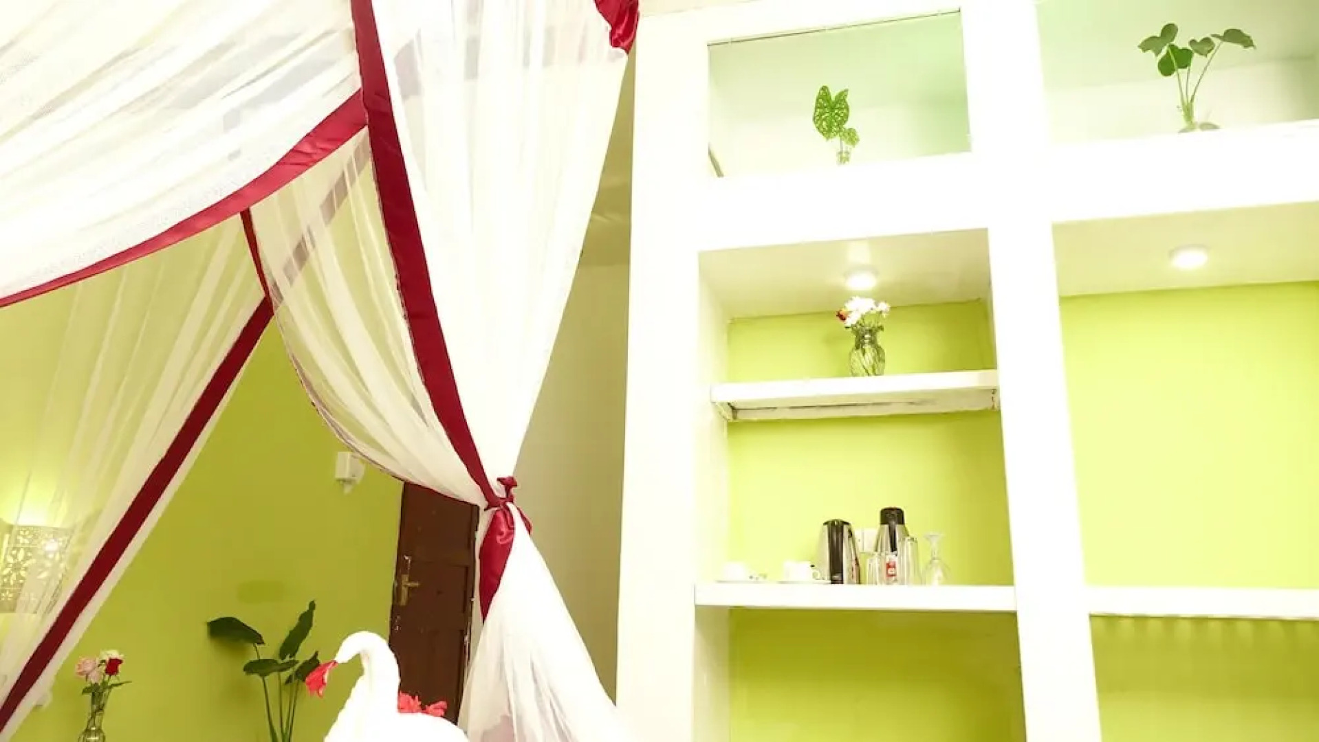 Zanzibar Airport Palace