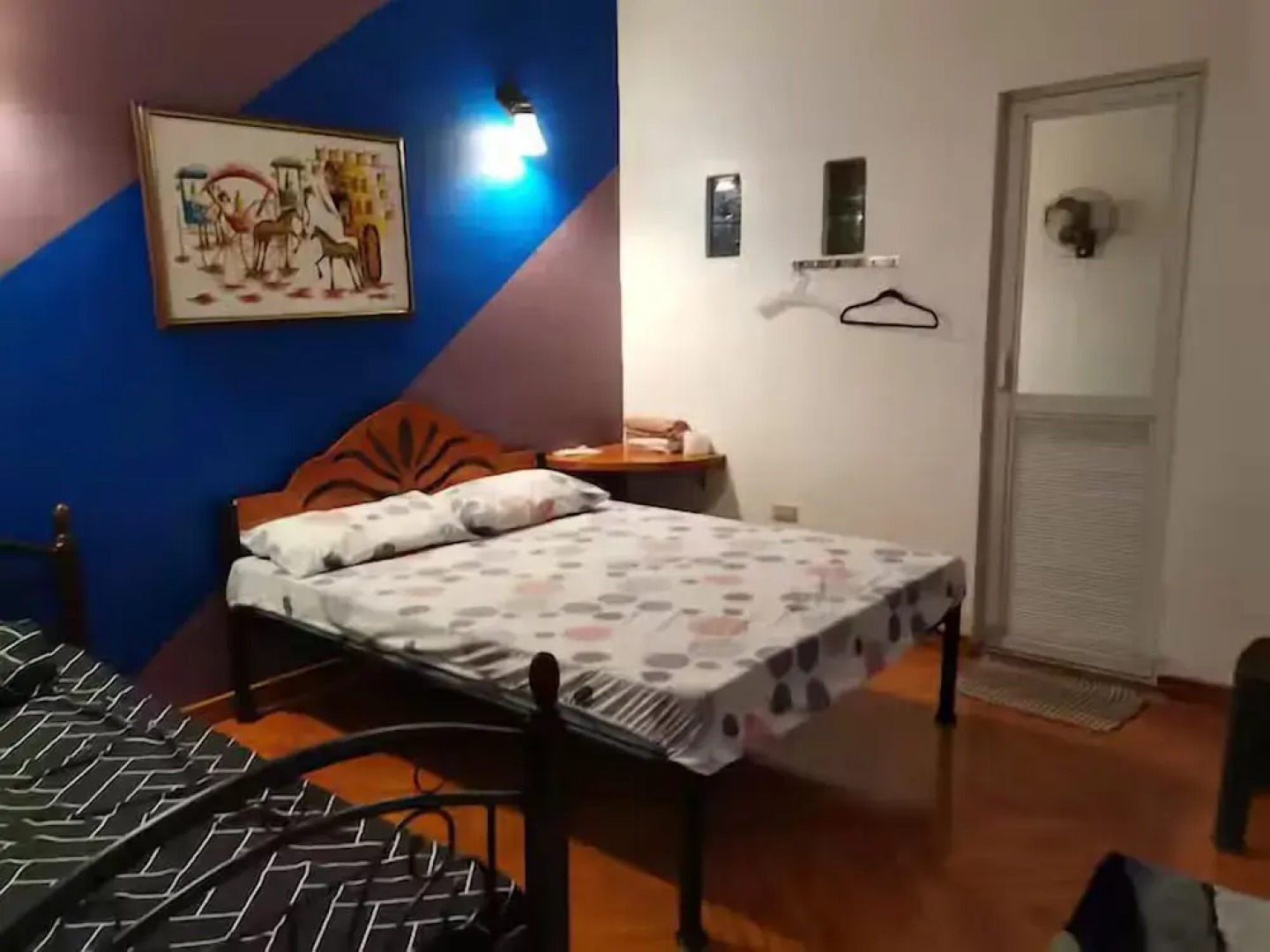 Ross Rose Budget Hotel