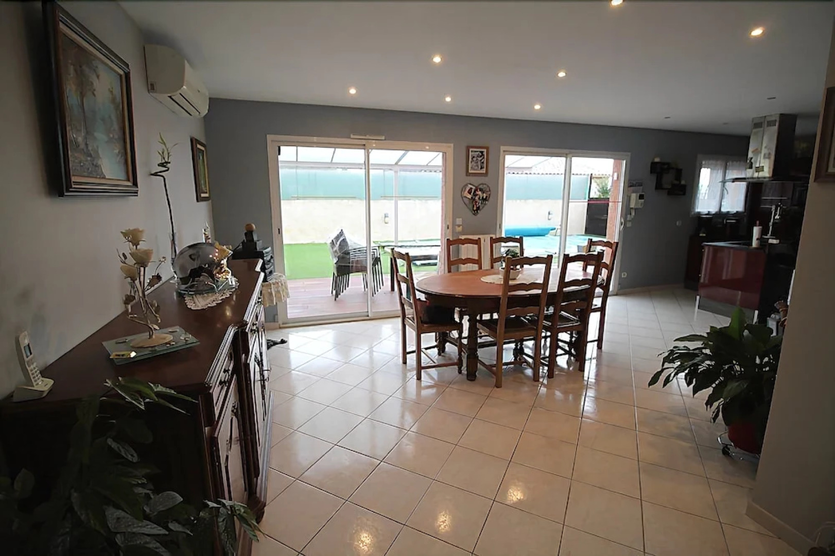 Chambres dans Villa avec Piscine