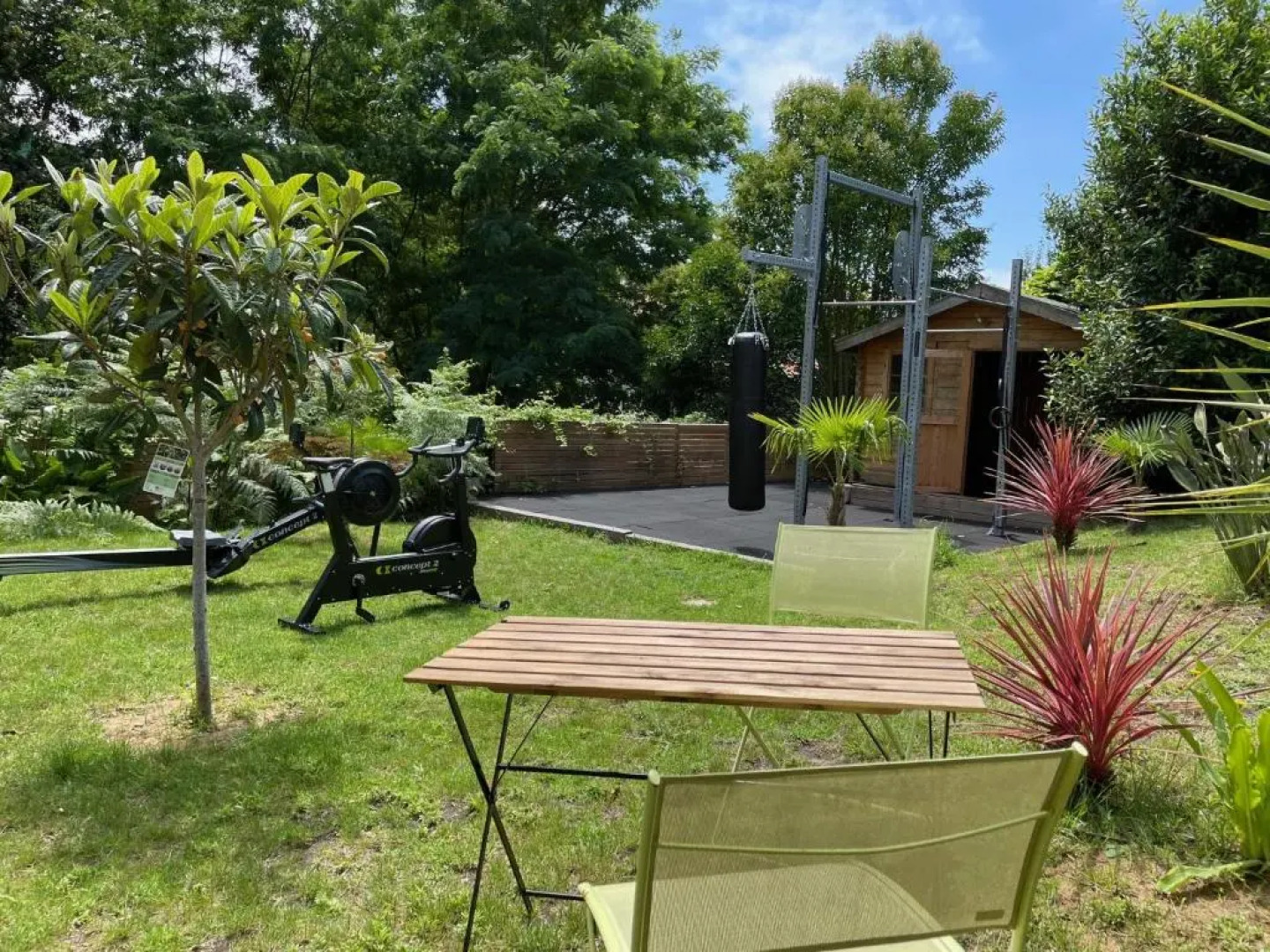 La Wodapalousa, Surf & Crossfit Guesthouse, 800m from Beach