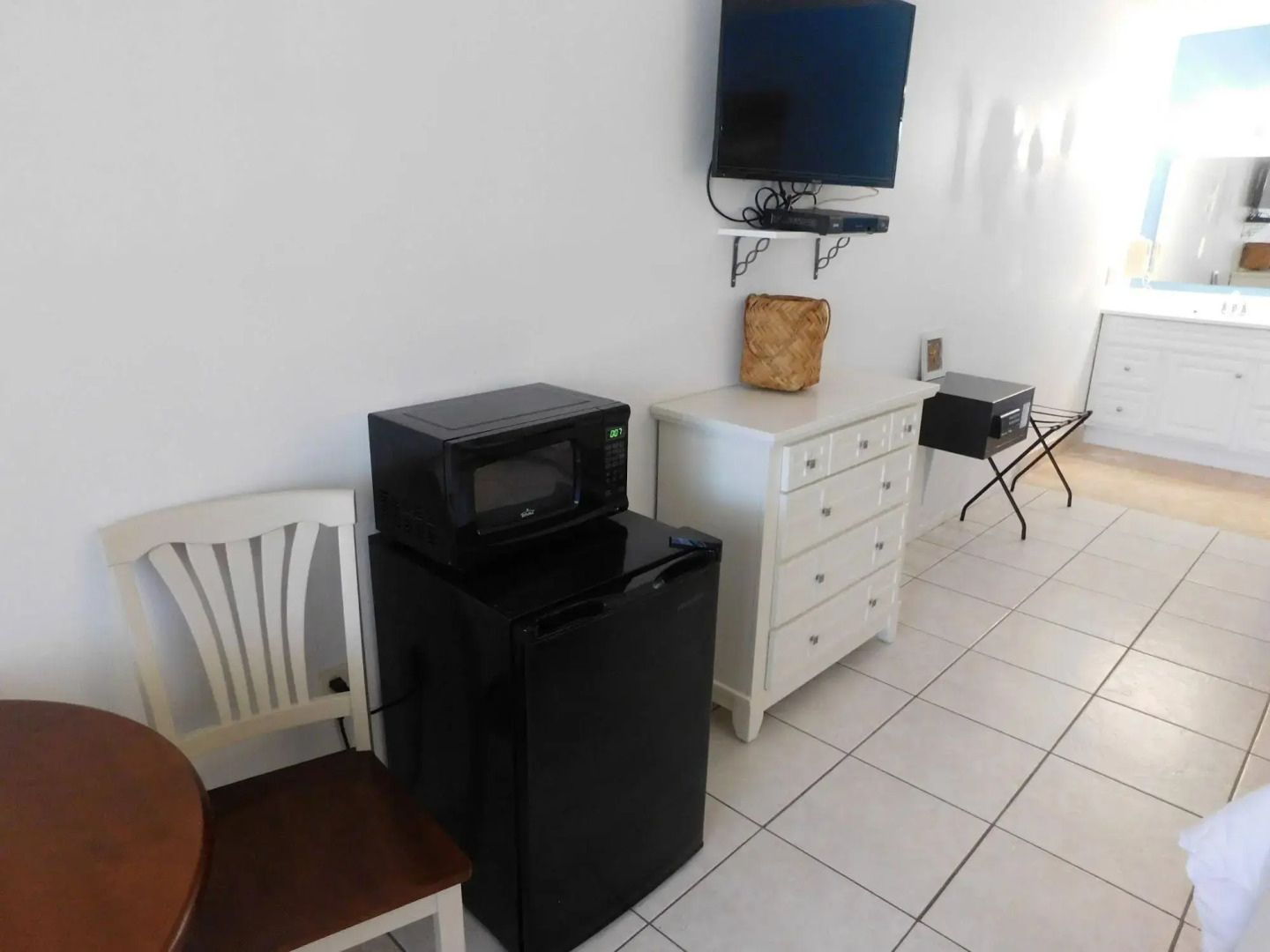 Nokomis Inn and Suites