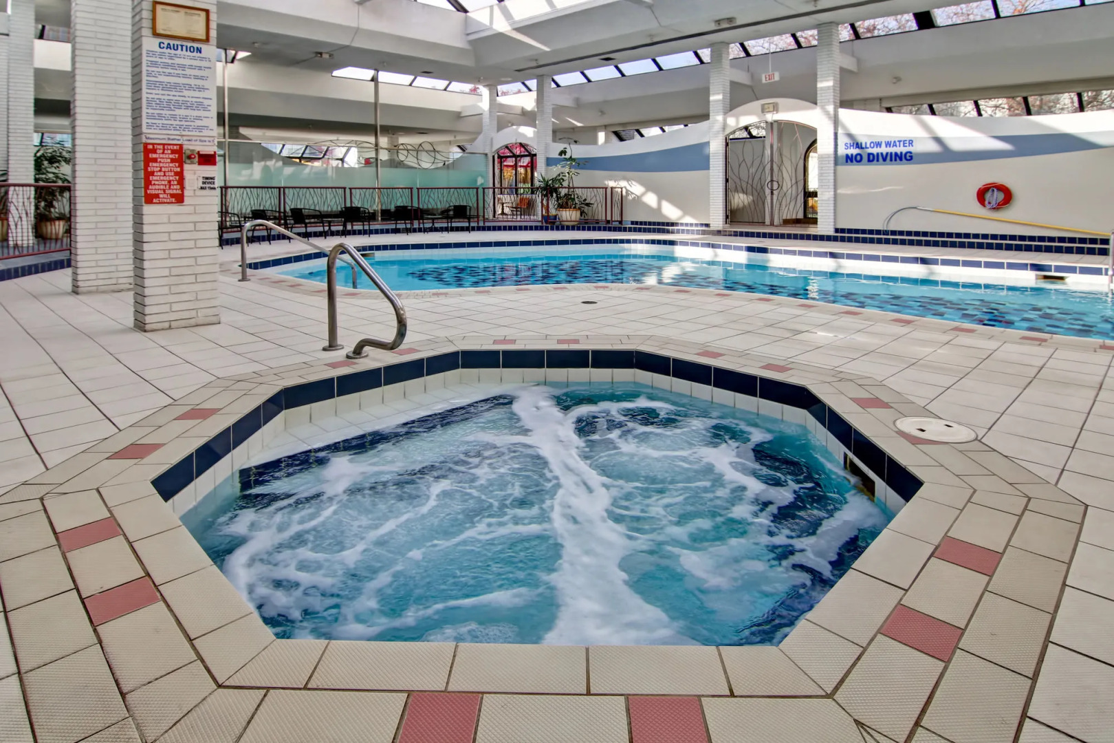 Waterloo Inn Conference Hotel