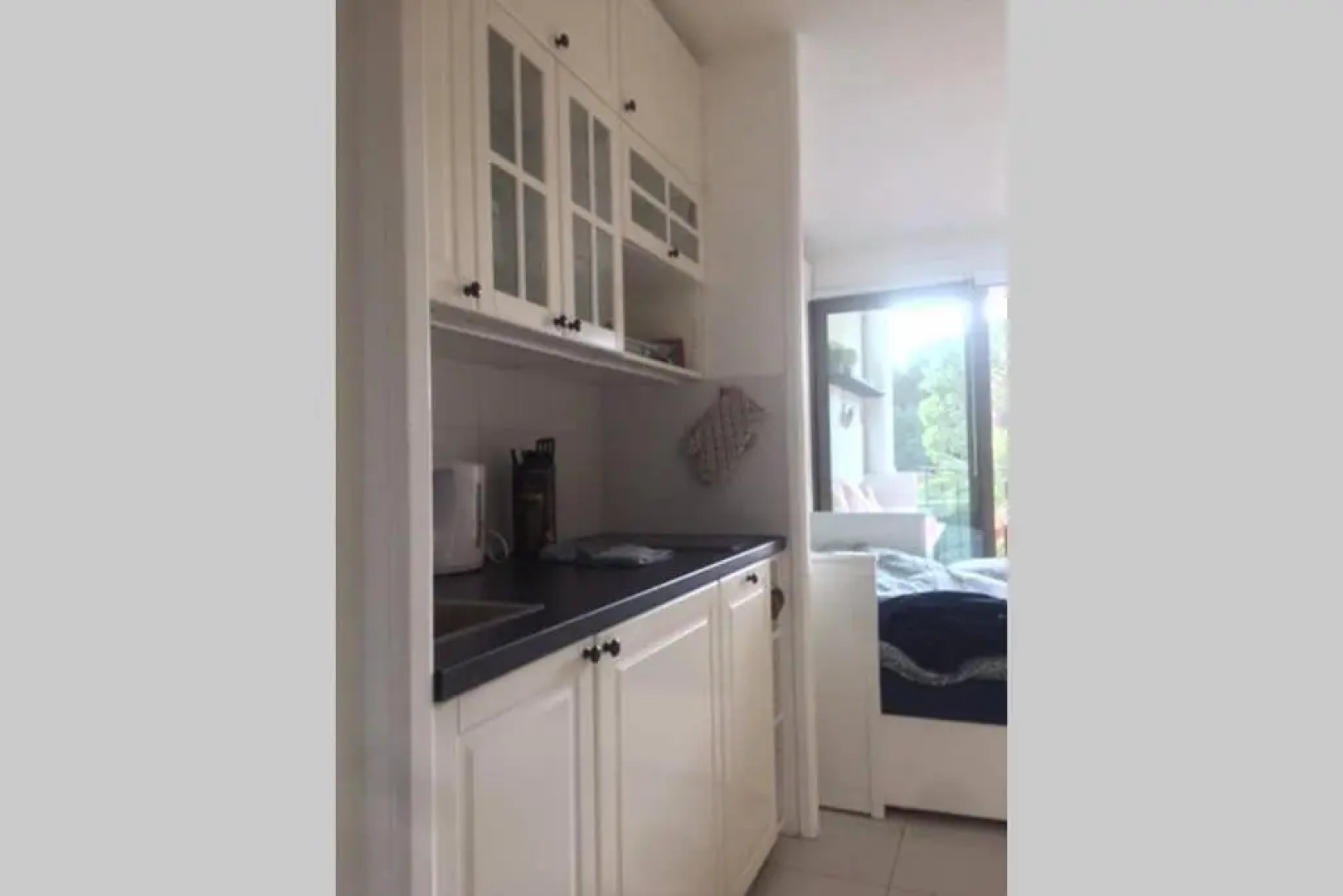 La Petite Cachette - Pool and 150m to the beach