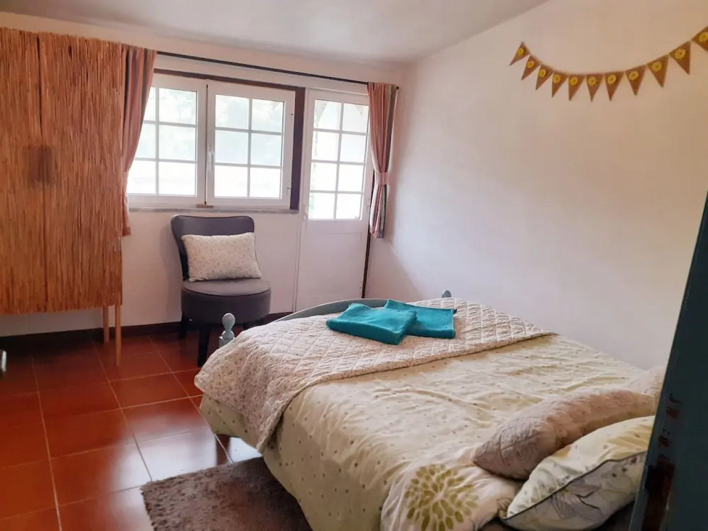 Coja Flores, Beautiful,river Beaches & Mountains