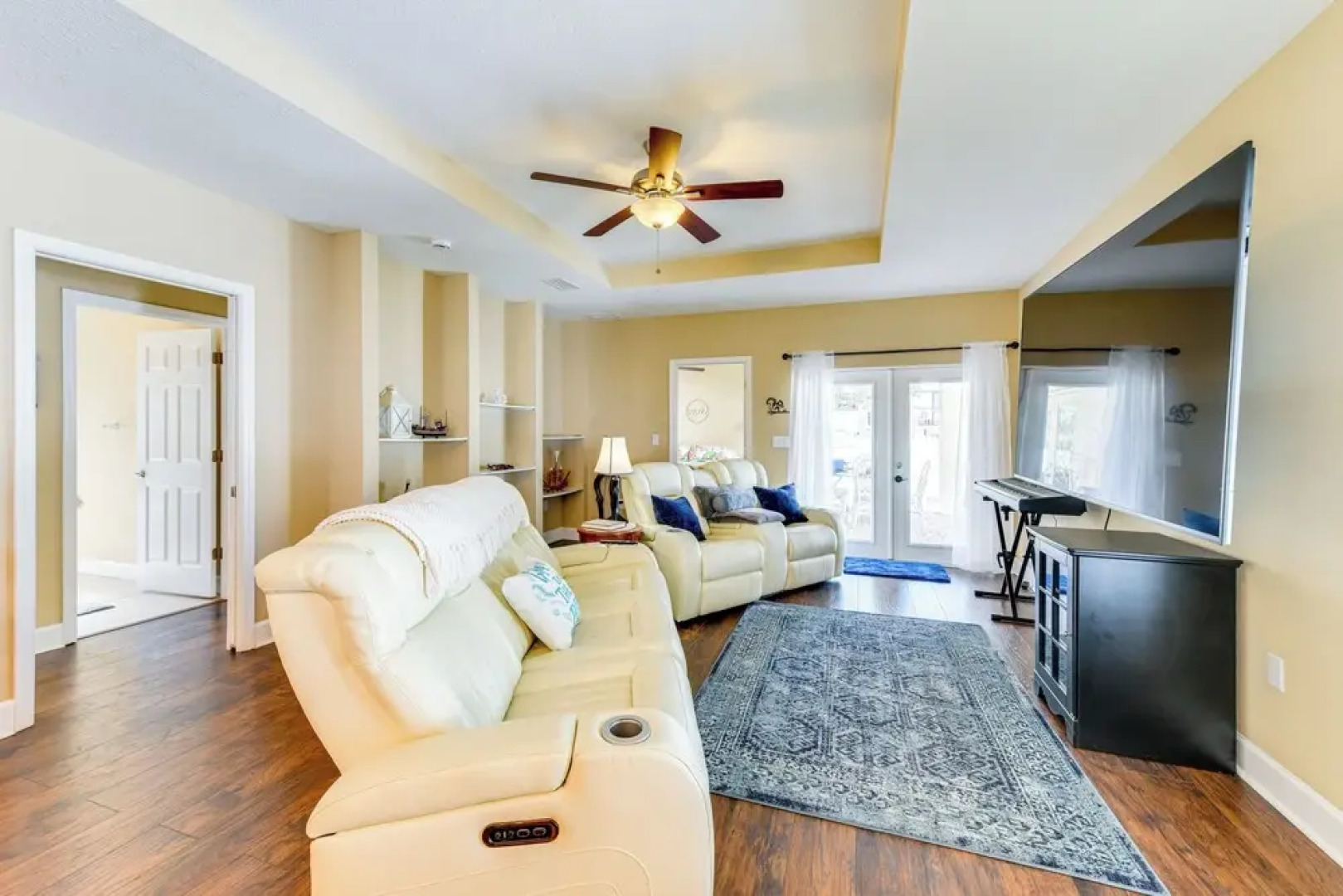 5 Mi to Beach: Family Retreat in Sarasota!