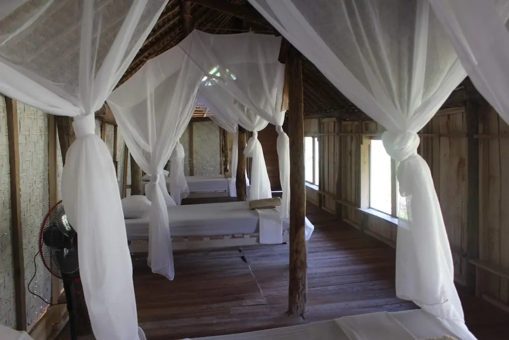 De Chicktoria Hostel and Lounge