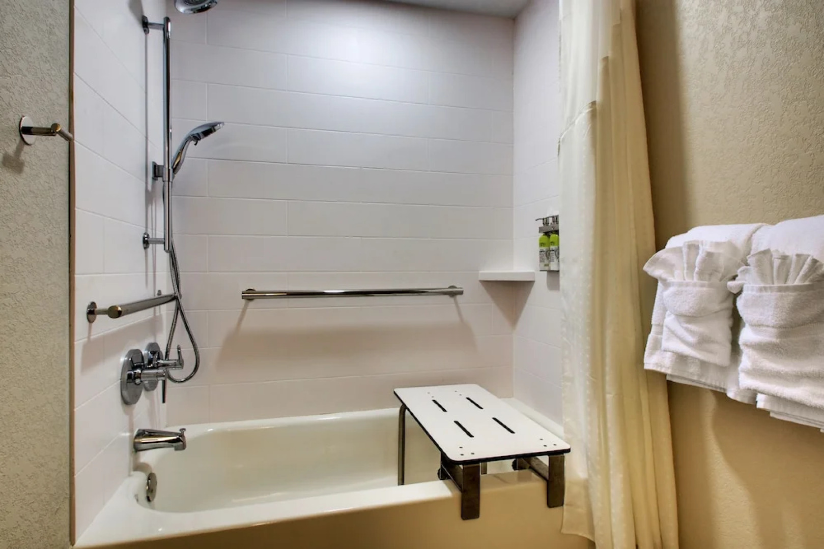 Holiday Inn Express And Suites Atlantic City W Pleasantville