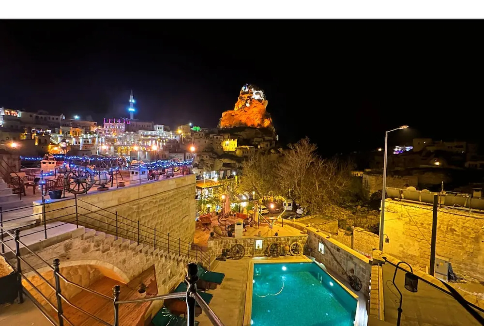 Capp Royal Cave Hotel