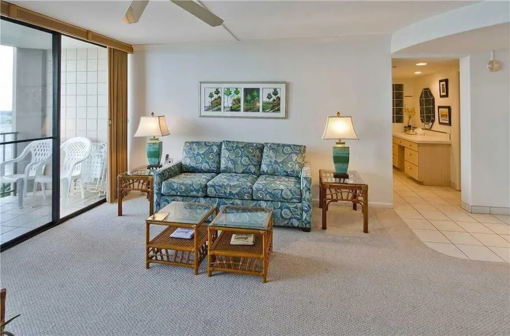 Valley Isle 705 by RedAwning