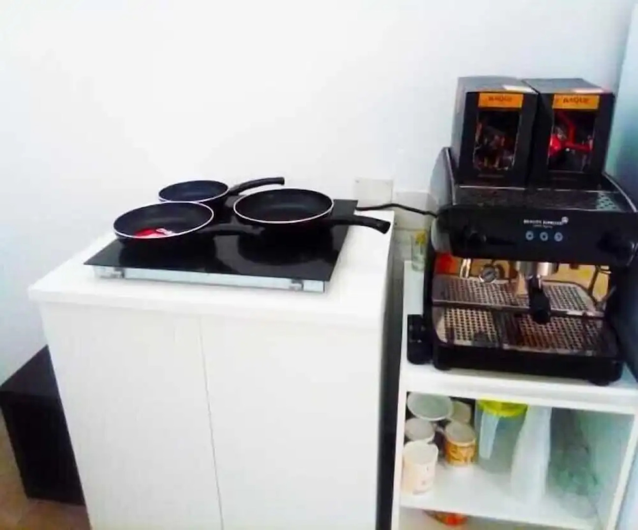 Escuela de Surf y Hostel Baldaio