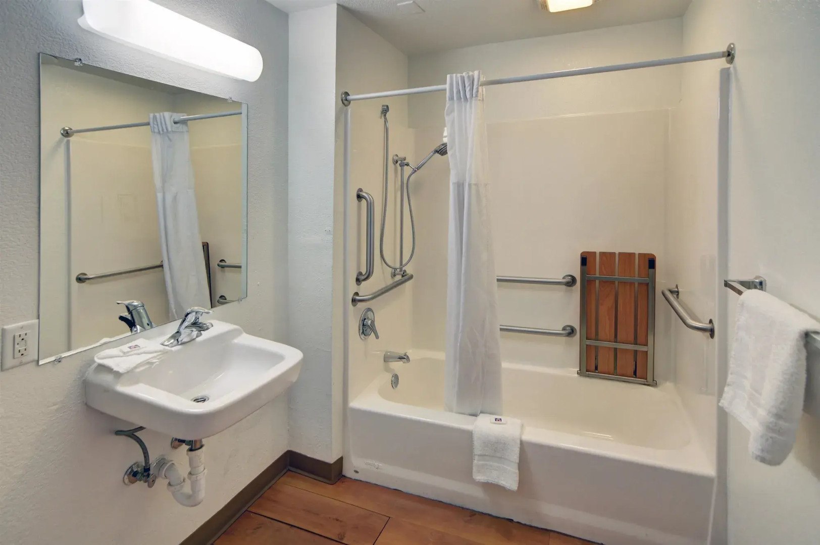 Motel 6 Denton, TX - UNT