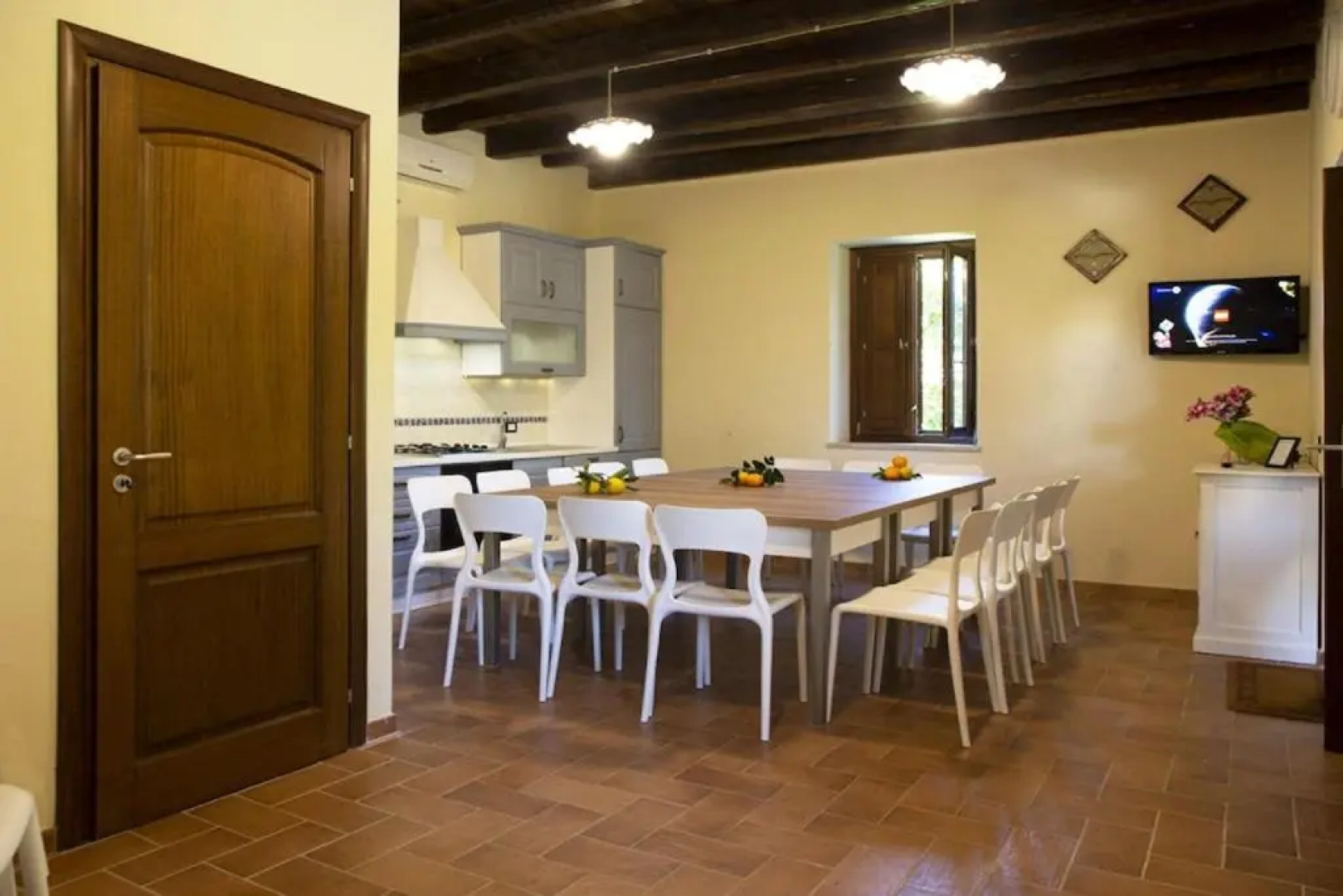 Ville dell'Eden con 9 camere da letto in 6 unità abitative