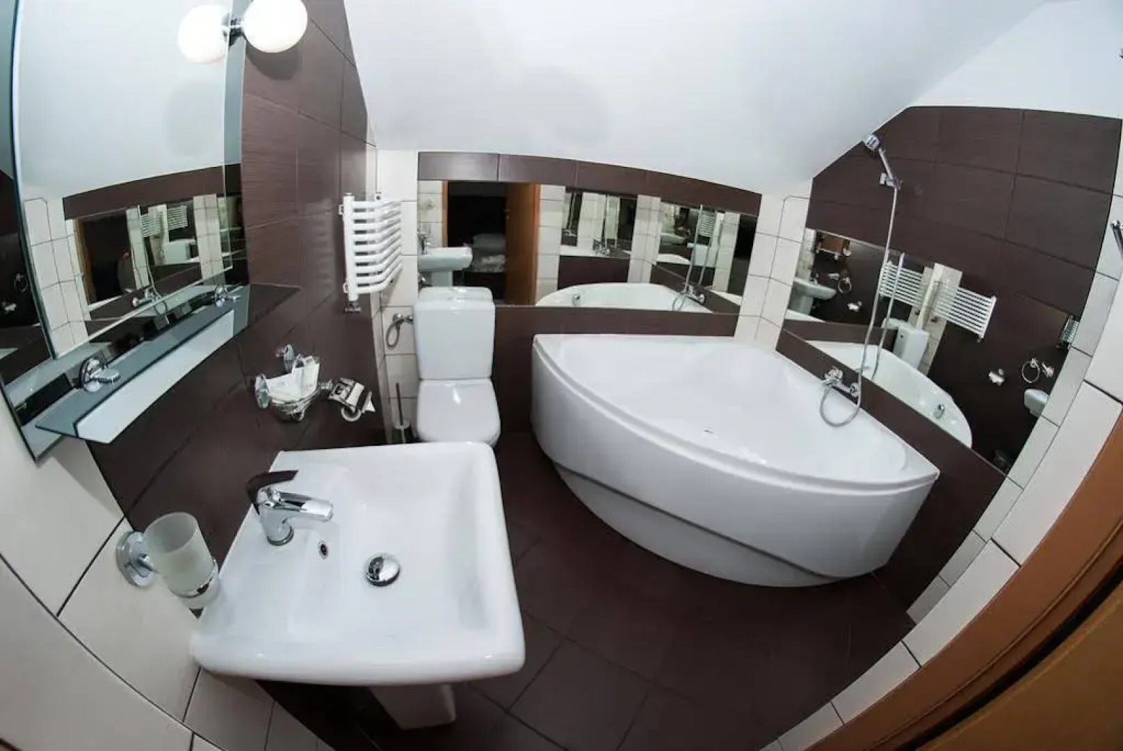 Marand Hotel i Restauracja