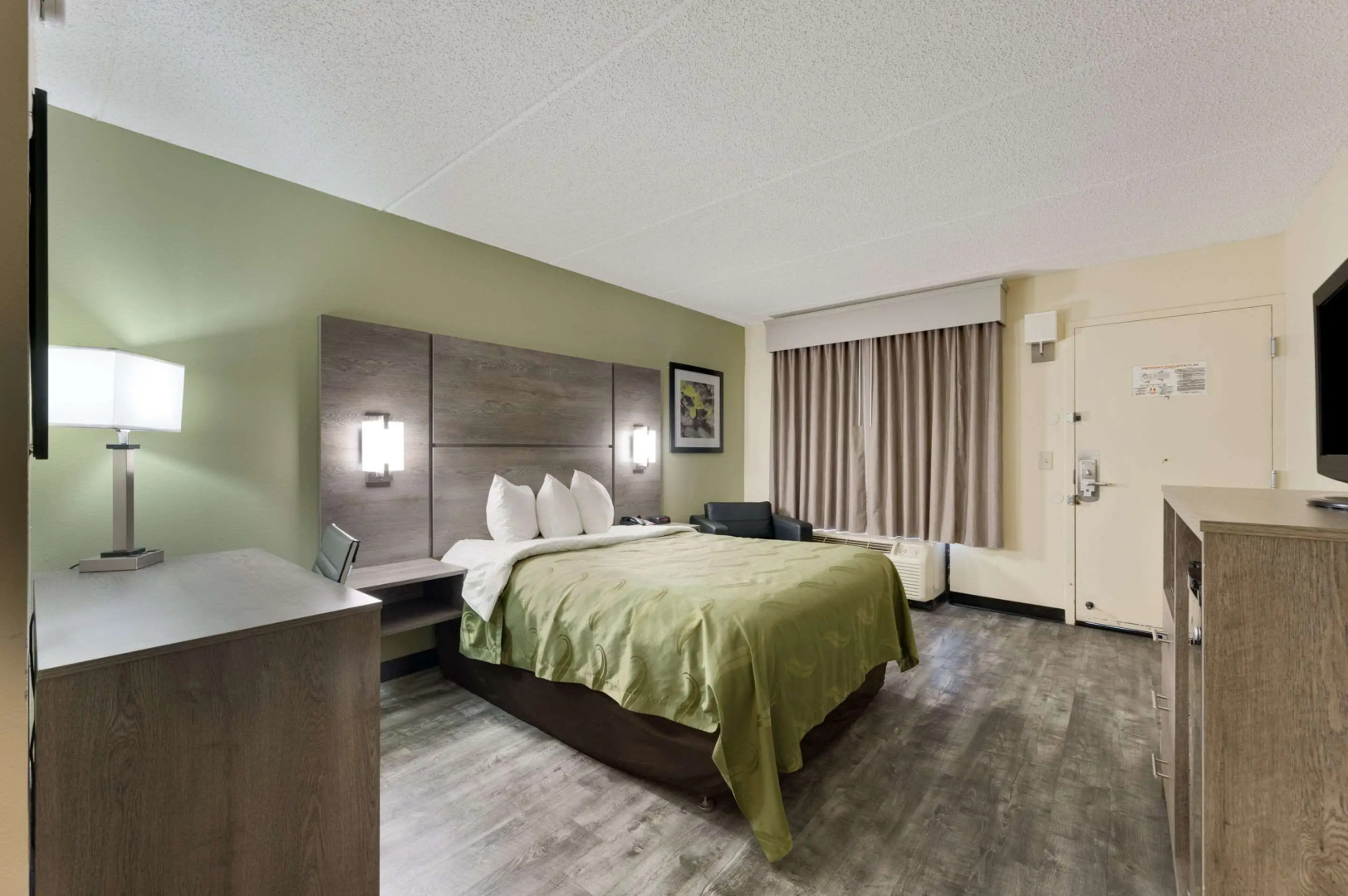 Quality Inn Airport - Southeast
