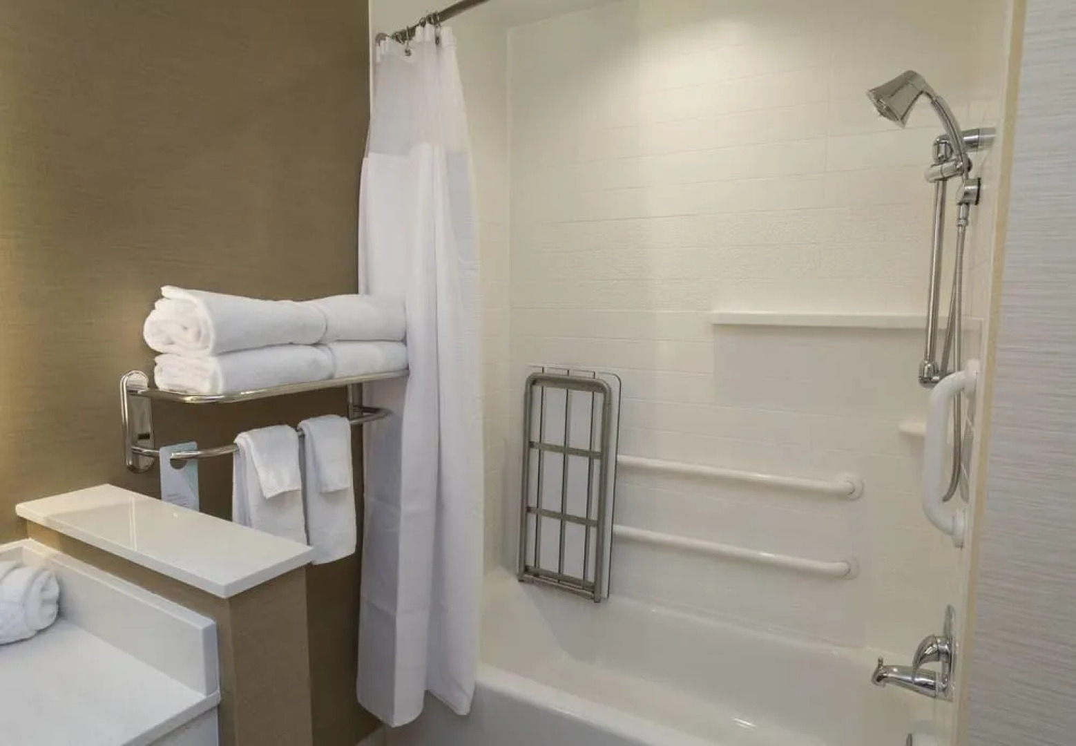 Fairfield Inn & Suites Geneva Finger Lakes