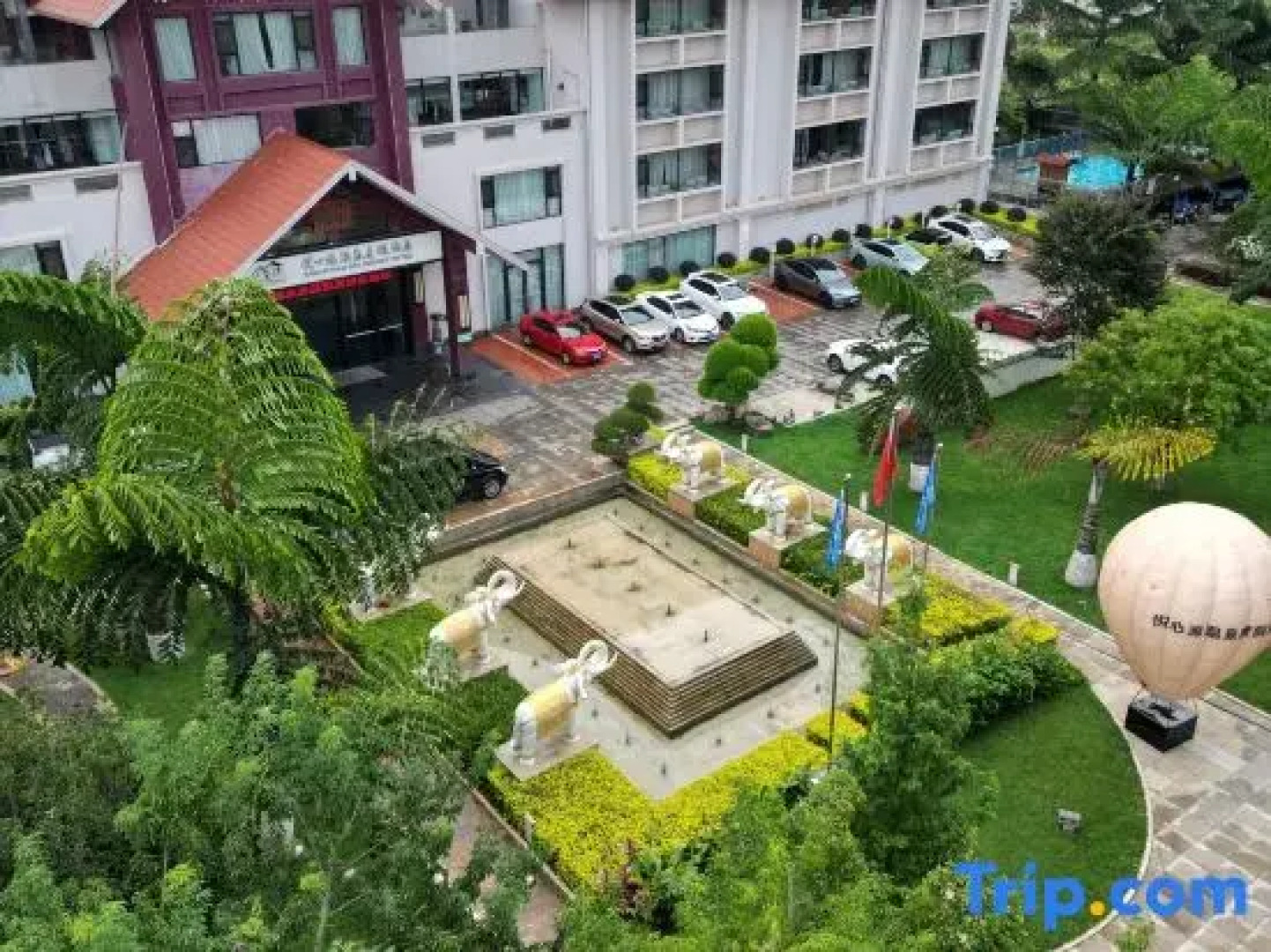 Yuexinyuan Hot Spring Resort Hotel